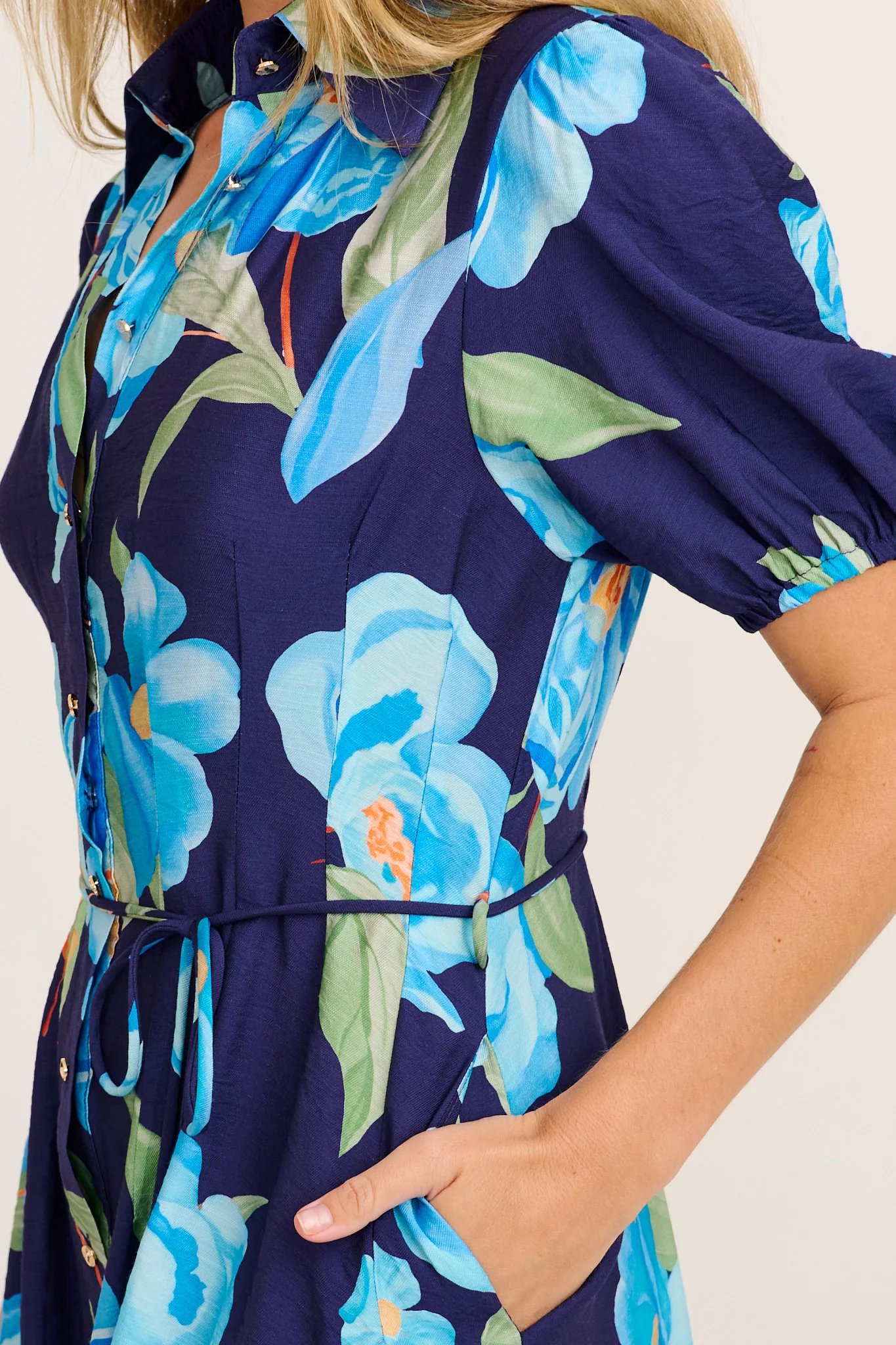 Pretty Haze Shirt Dress in Navy with Blue Floral - Image 5