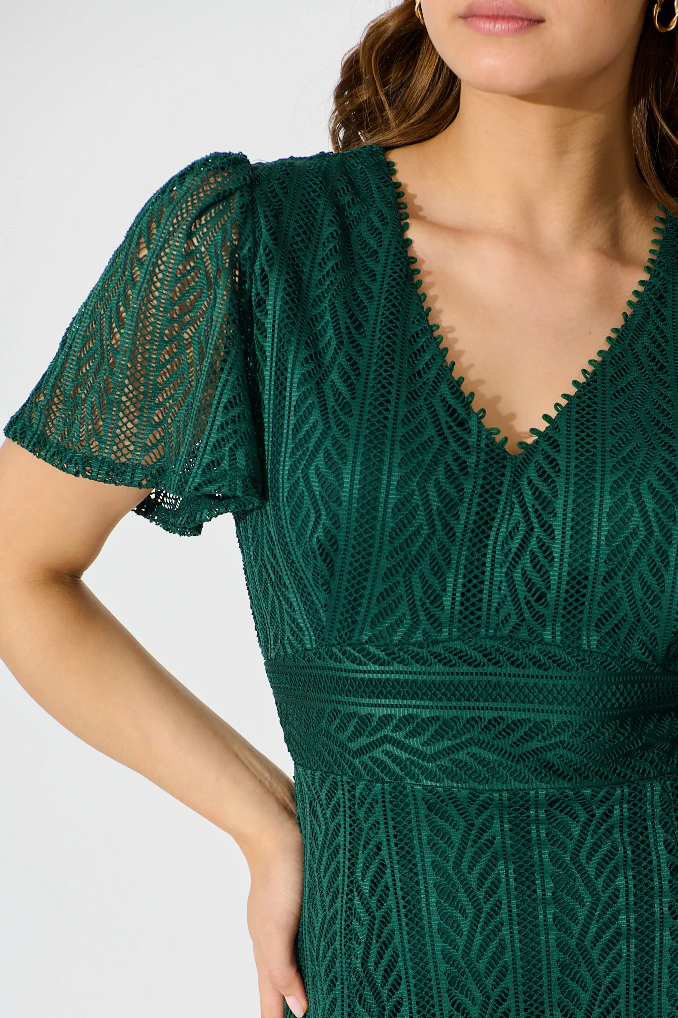 Quintessa Midi Dress in Emerald Lace - Image 5