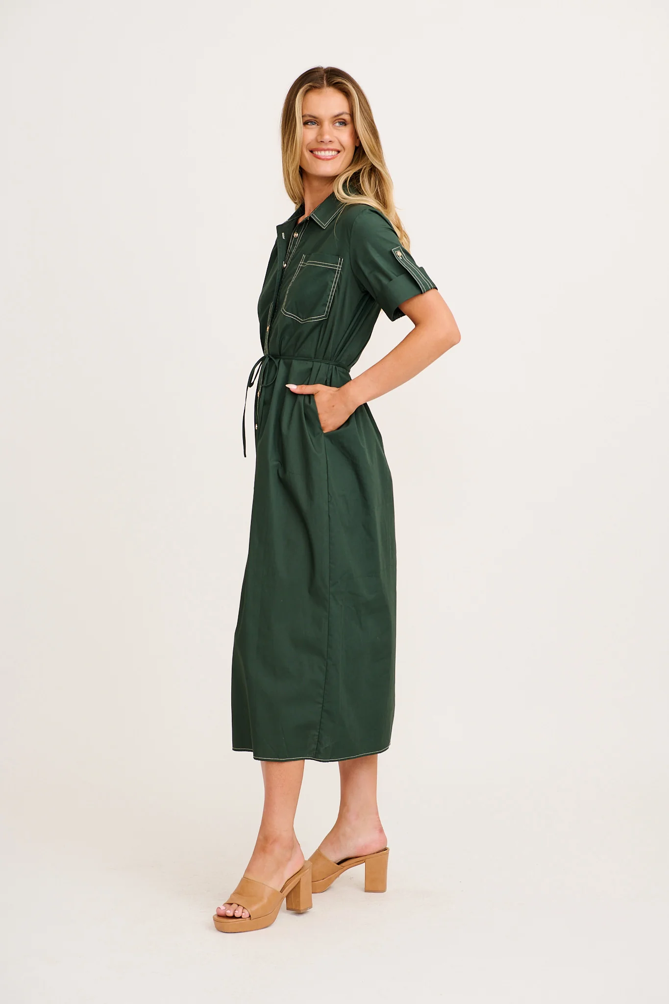 Refined Edge Midi Shirt Dress in Emerald Cotton - Image 3