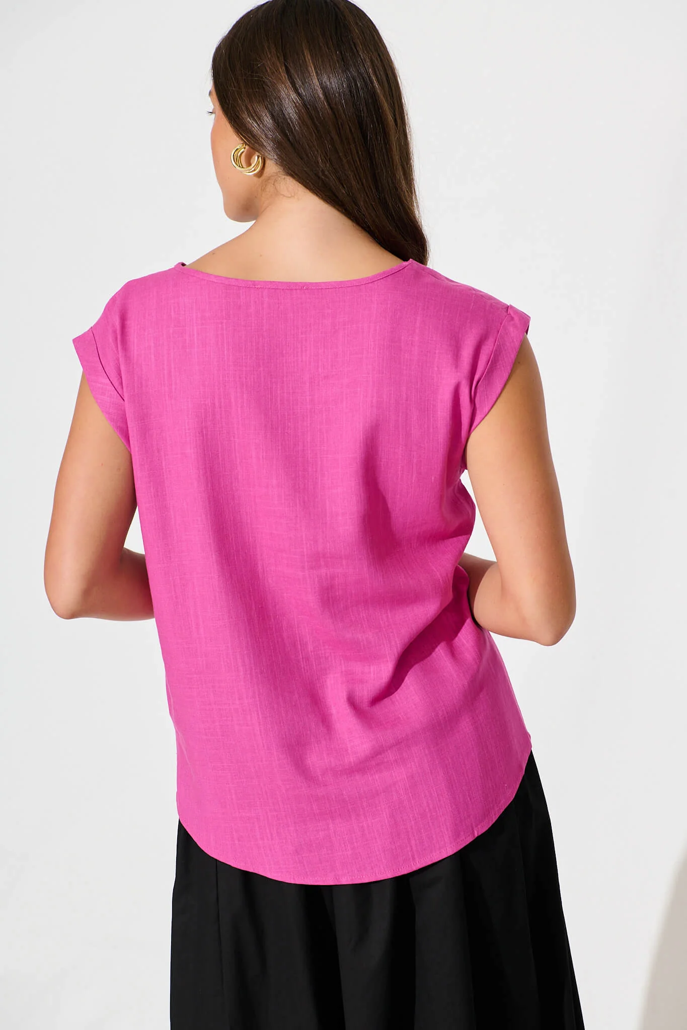 Rejina Top In Hot Pink Linen Blend - Image 3