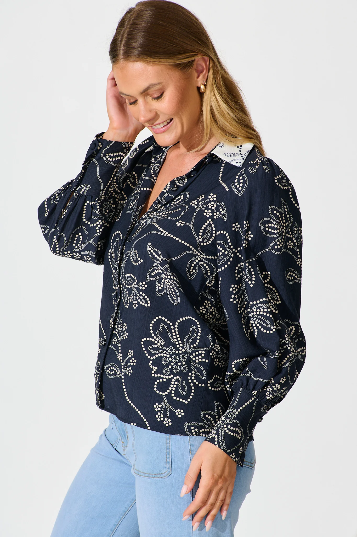 Relic Shirt in Navy - Image 2