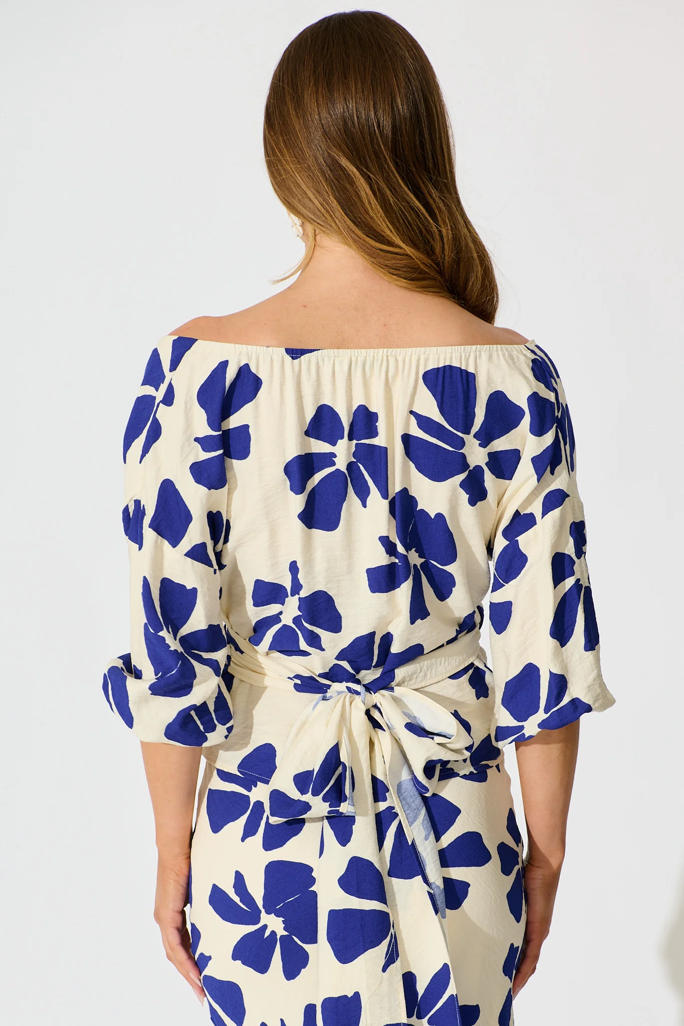 Rhylee Wrap Top in White with Blue Flower Print - Image 3