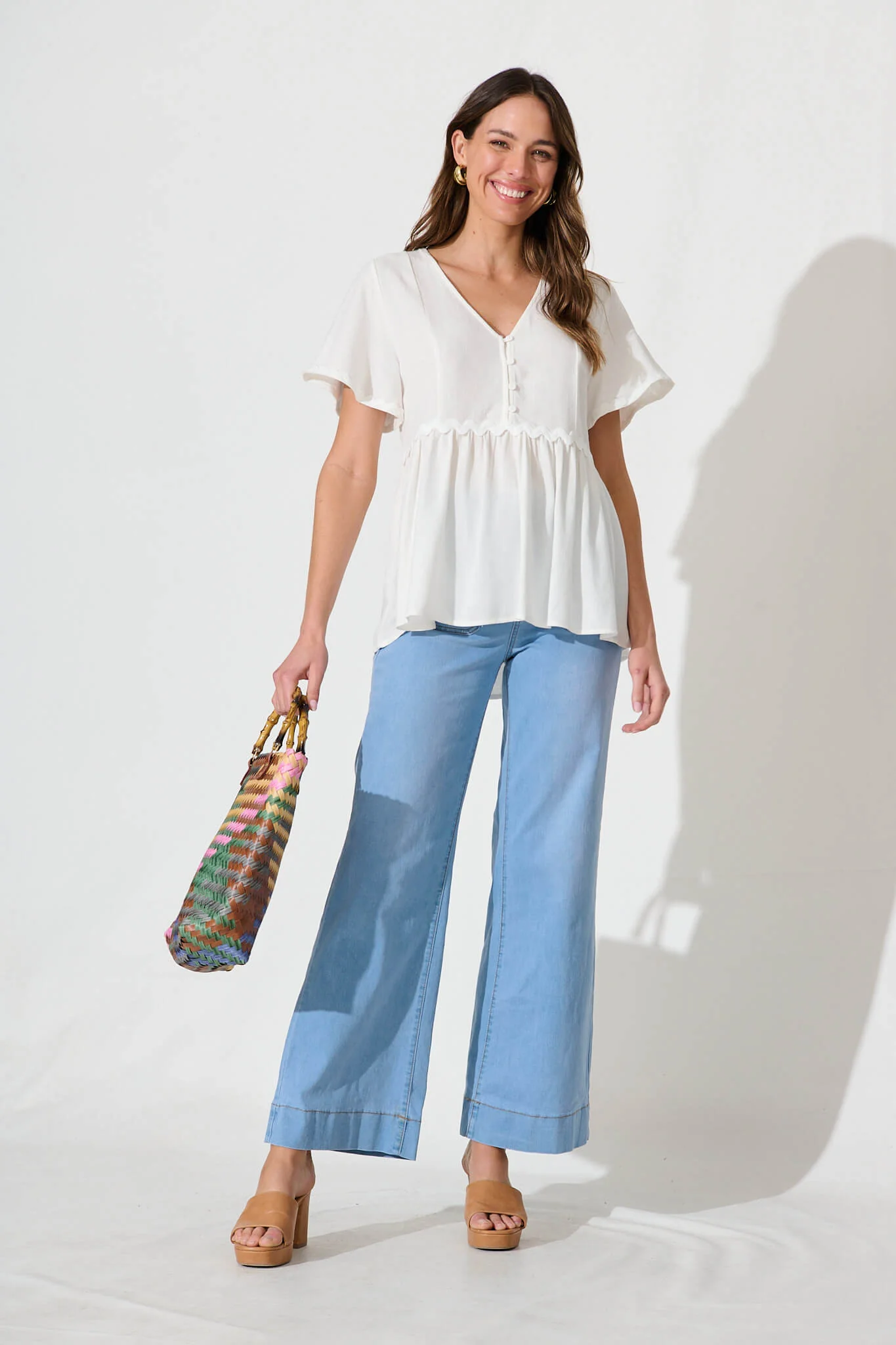 Rory Top In White With Ric Rac Trim Linen Blend - Image 4