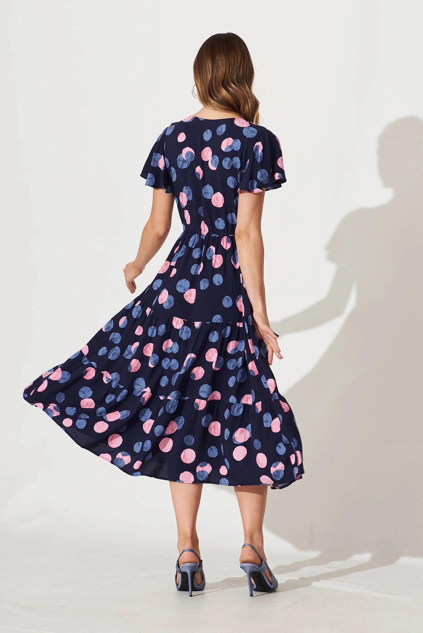 Saturday Midi Dress In Navy With Pink And Blue Spot - Image 4