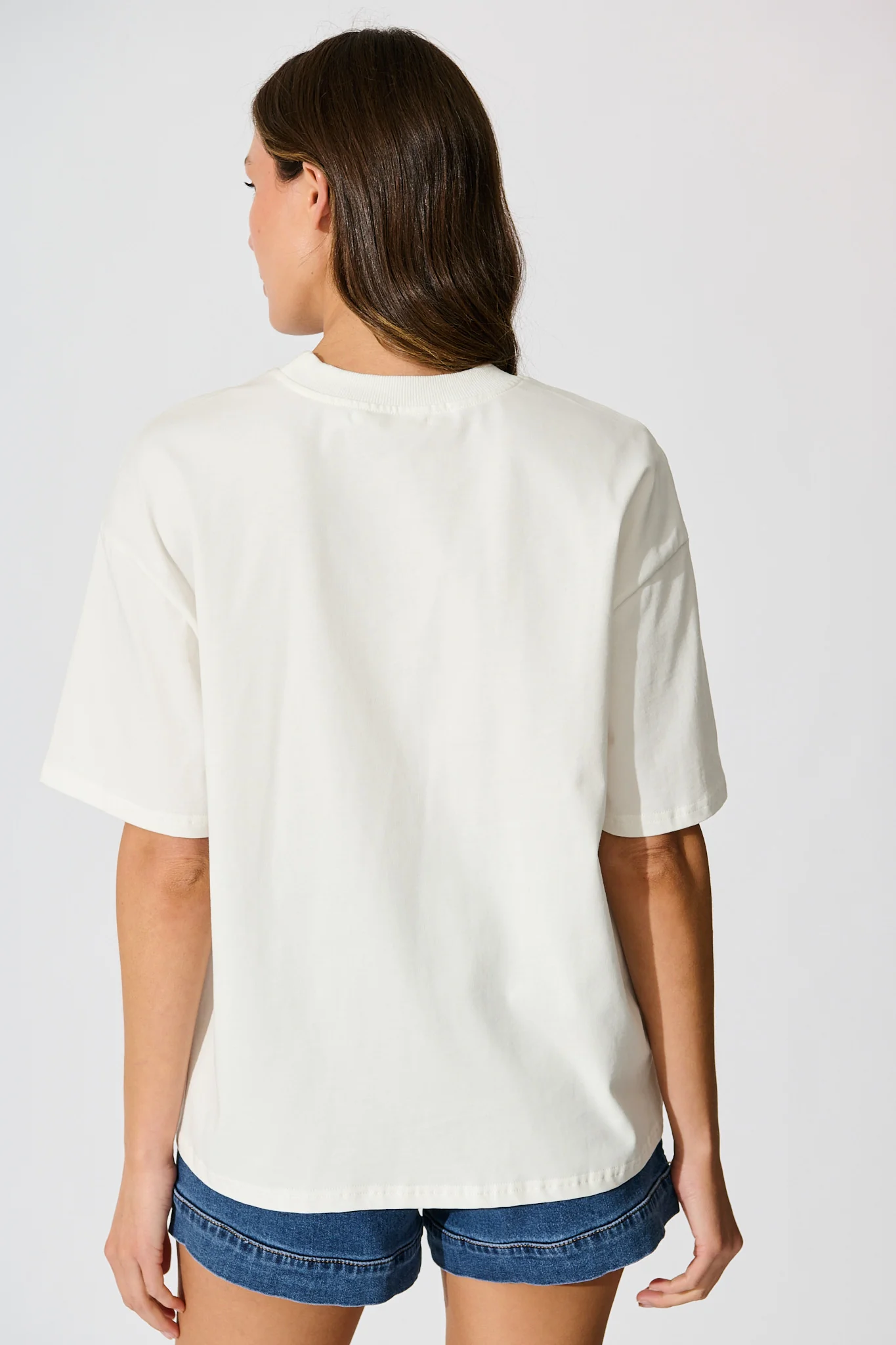 Sea Lover T Shirt in White with Multi Seashell Cotton - Image 4