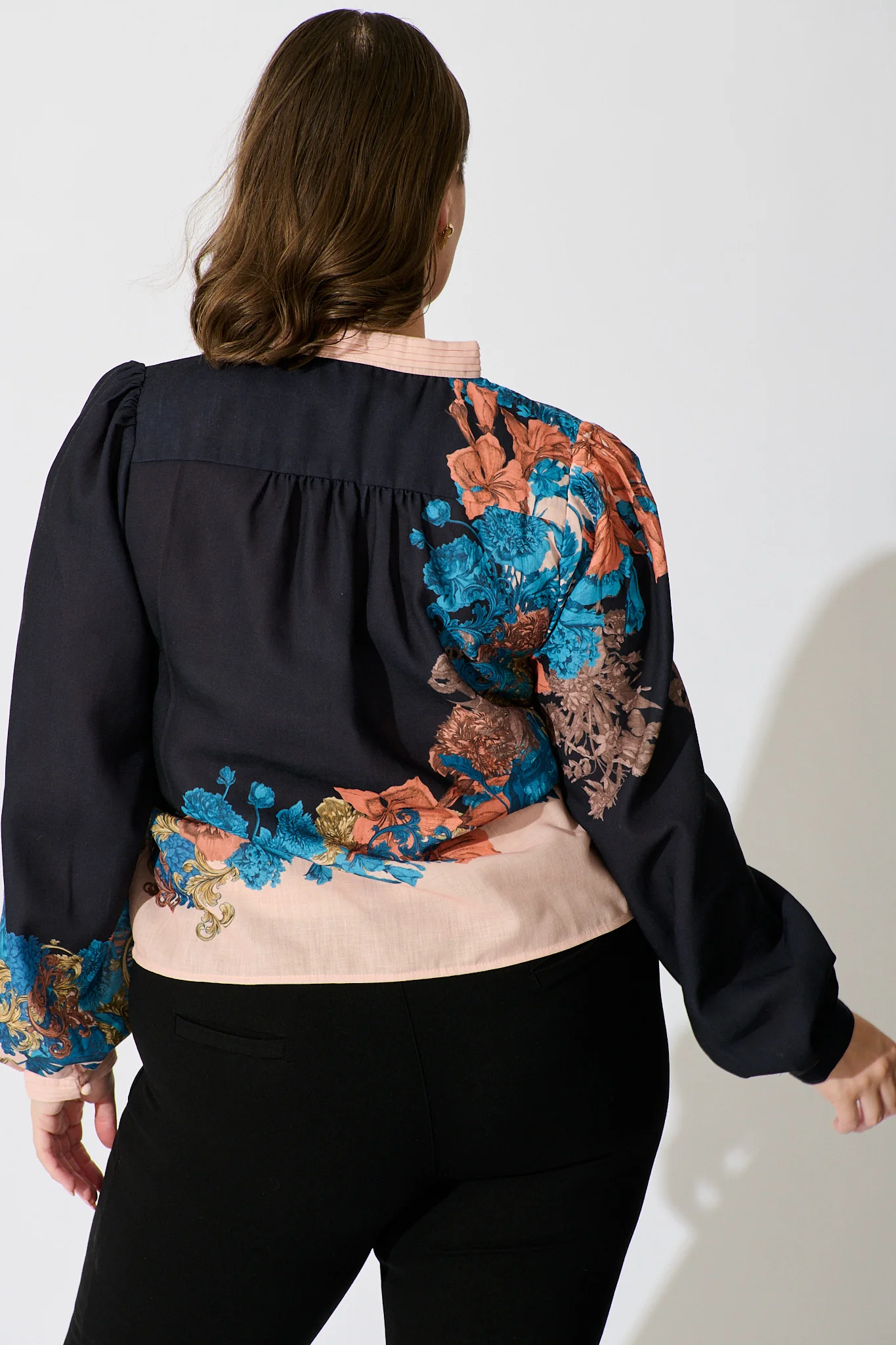 Secret Bloom Blouse Top in Black Multi Floral Linen Blend - Image 10