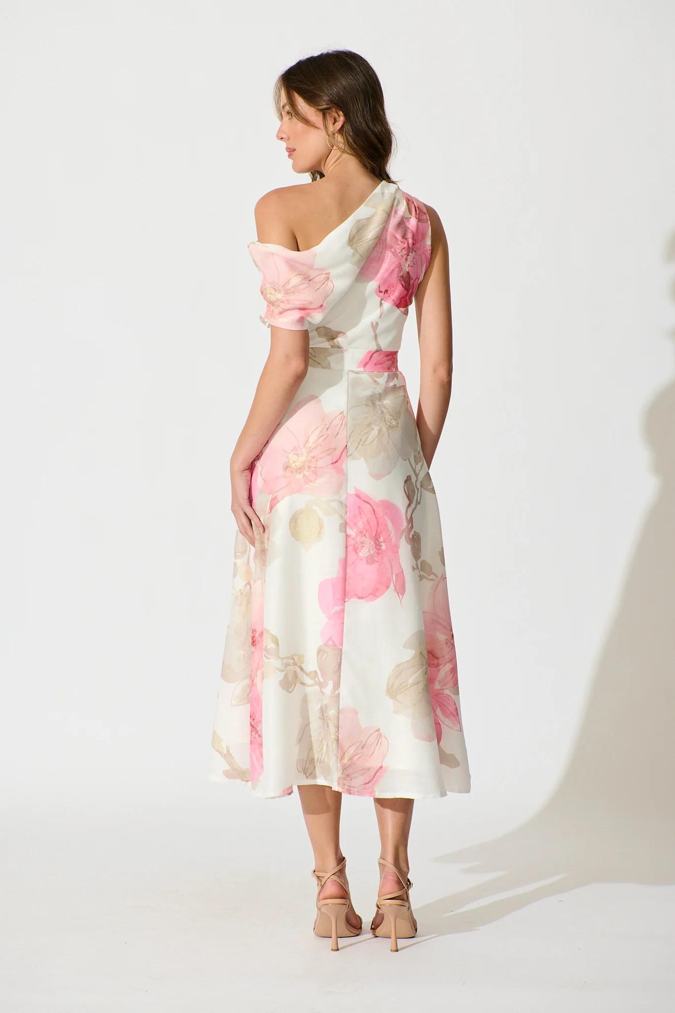 Shelbi Maxi Off Shoulder Dress in White with Pink Floral - Image 7