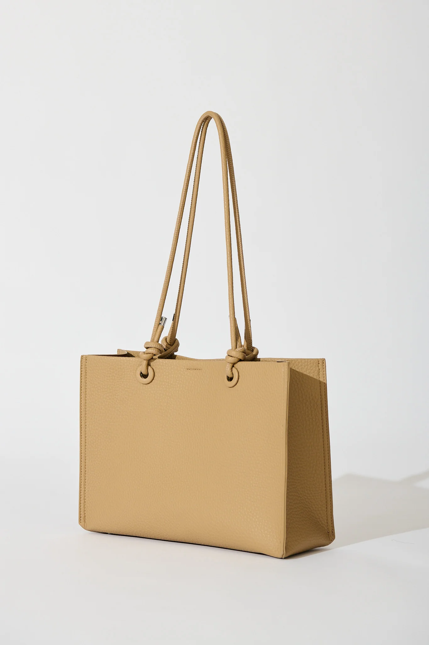 Shella Shoulder Tote Bag in Beige Pebble PU - Image 3