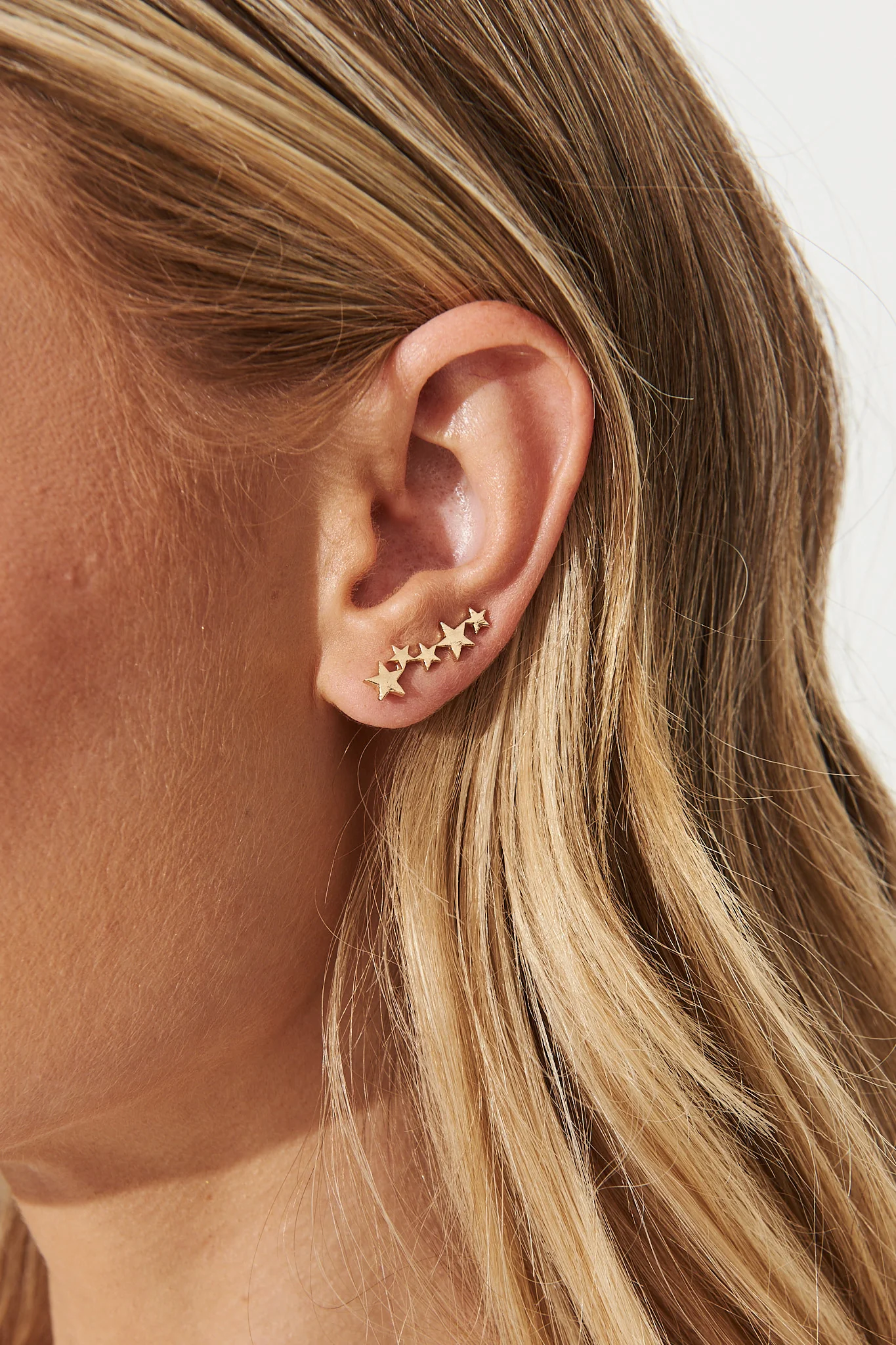 Shooting Star Earrings In Gold - Image 4
