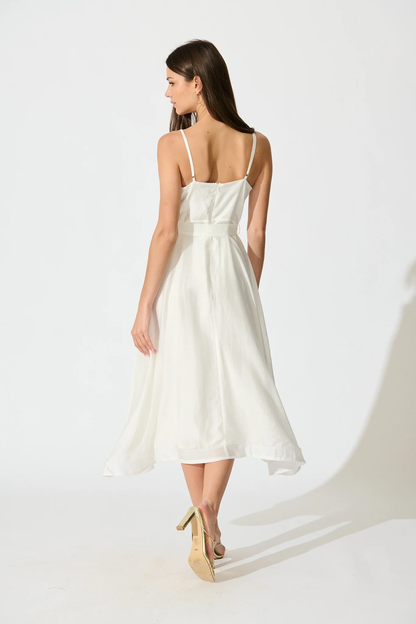 Silla Midi Dress in White Linen Blend - Image 4