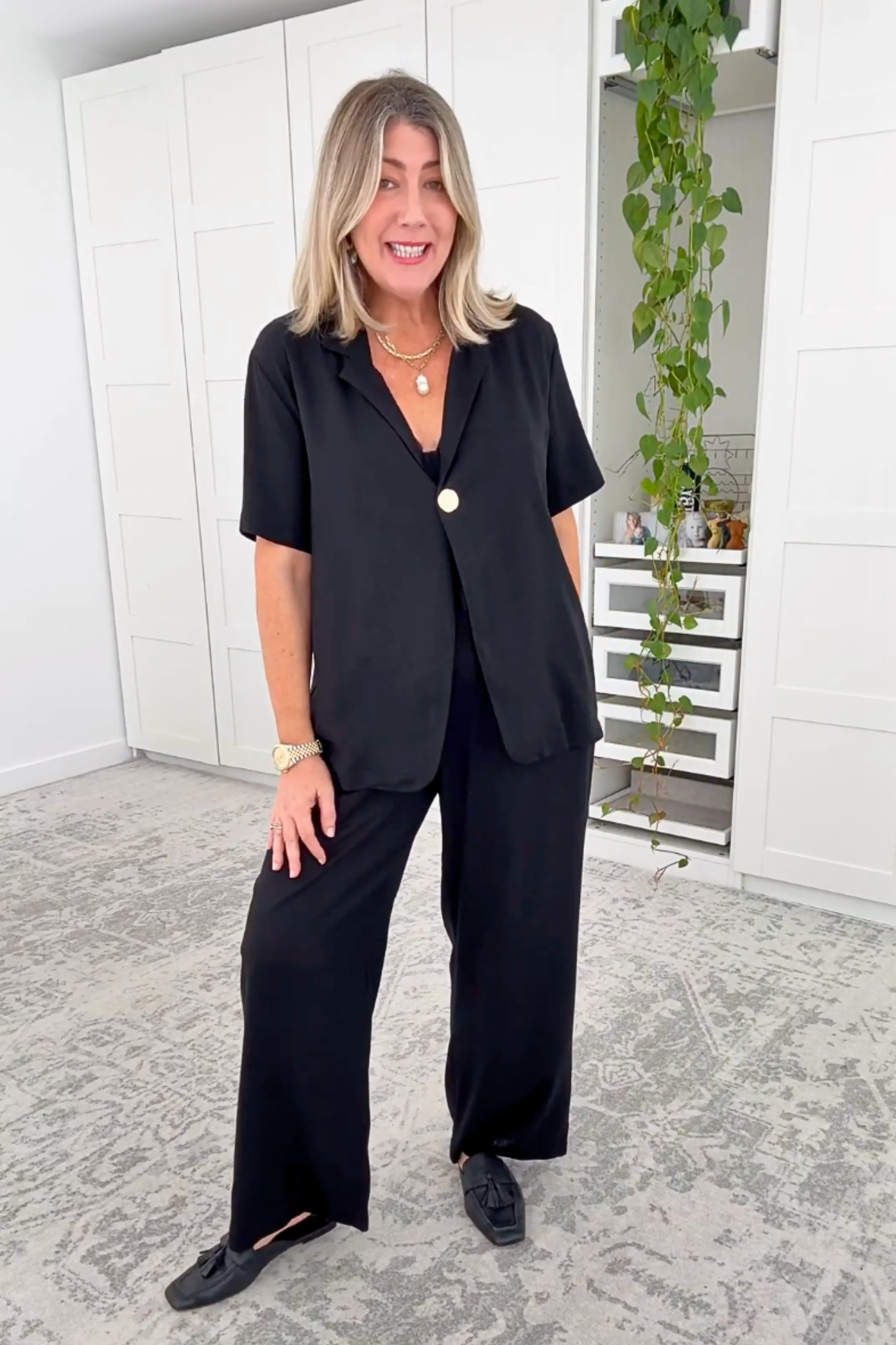 Soft Structure Top In Black Cotton Linen - Image 6