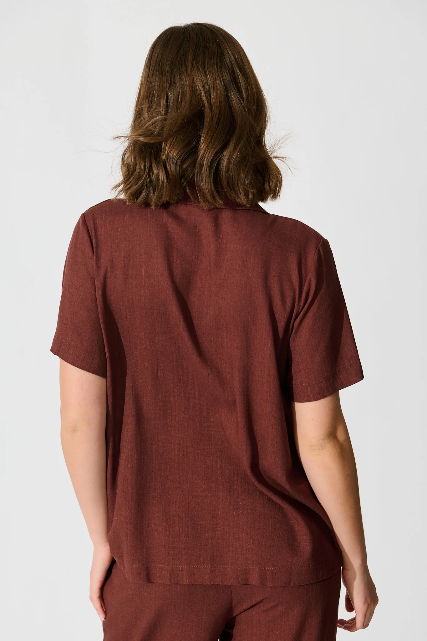 Soft Structure Top In Chocolate Linen - Image 3