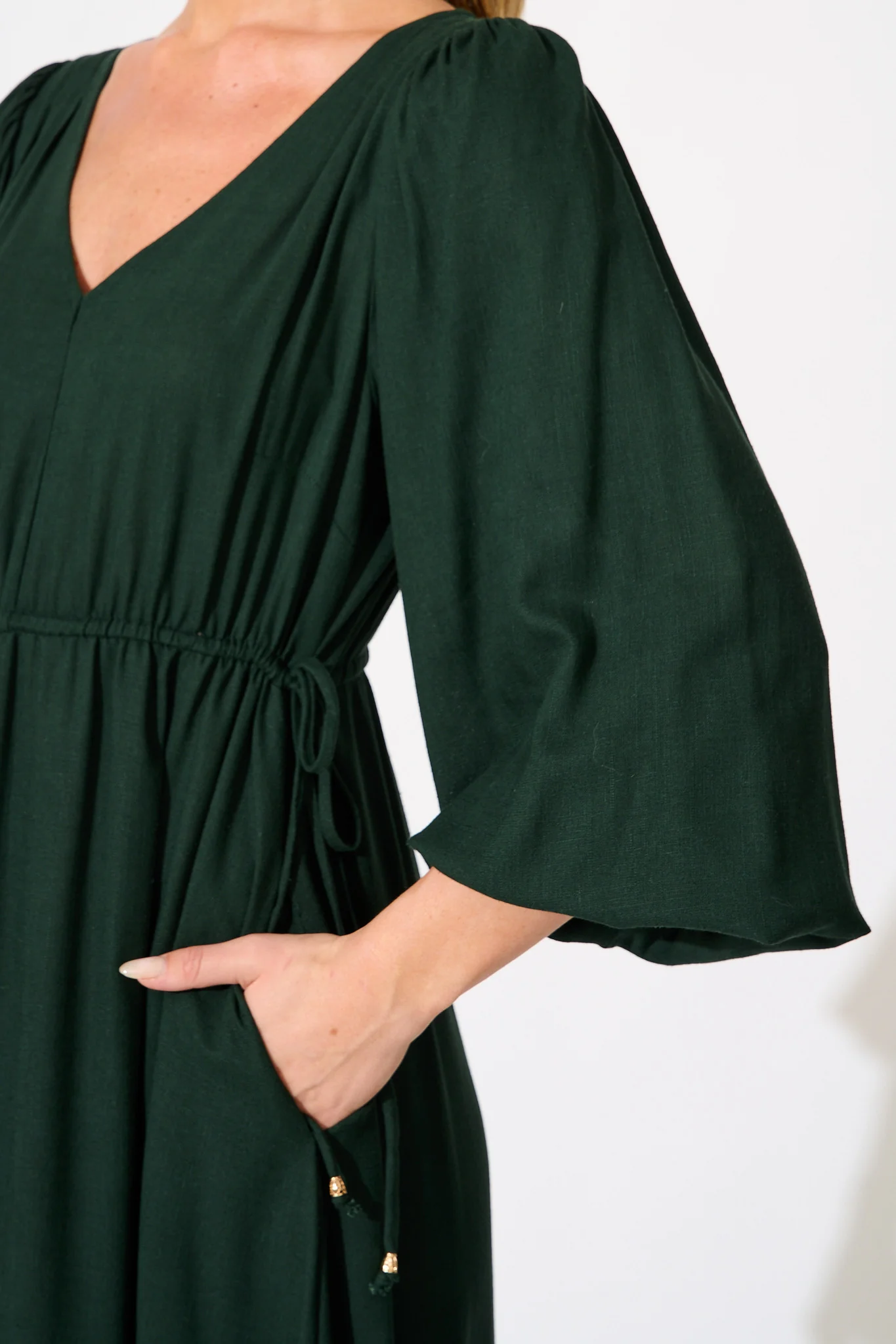 Sorcha Maxi Dress in Emerald Linen Blend - Image 5