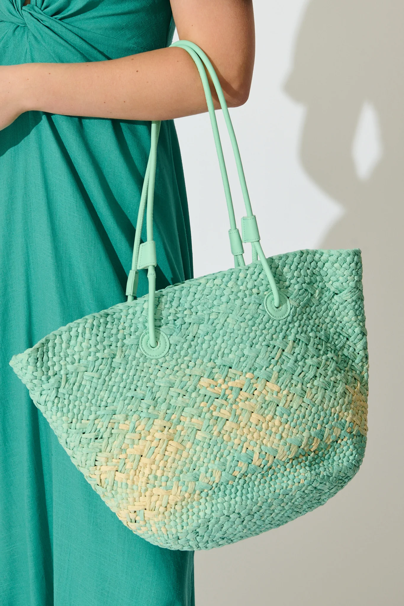 Sorrento Tote Bag in Aqua and Beige Raffia - Image 3