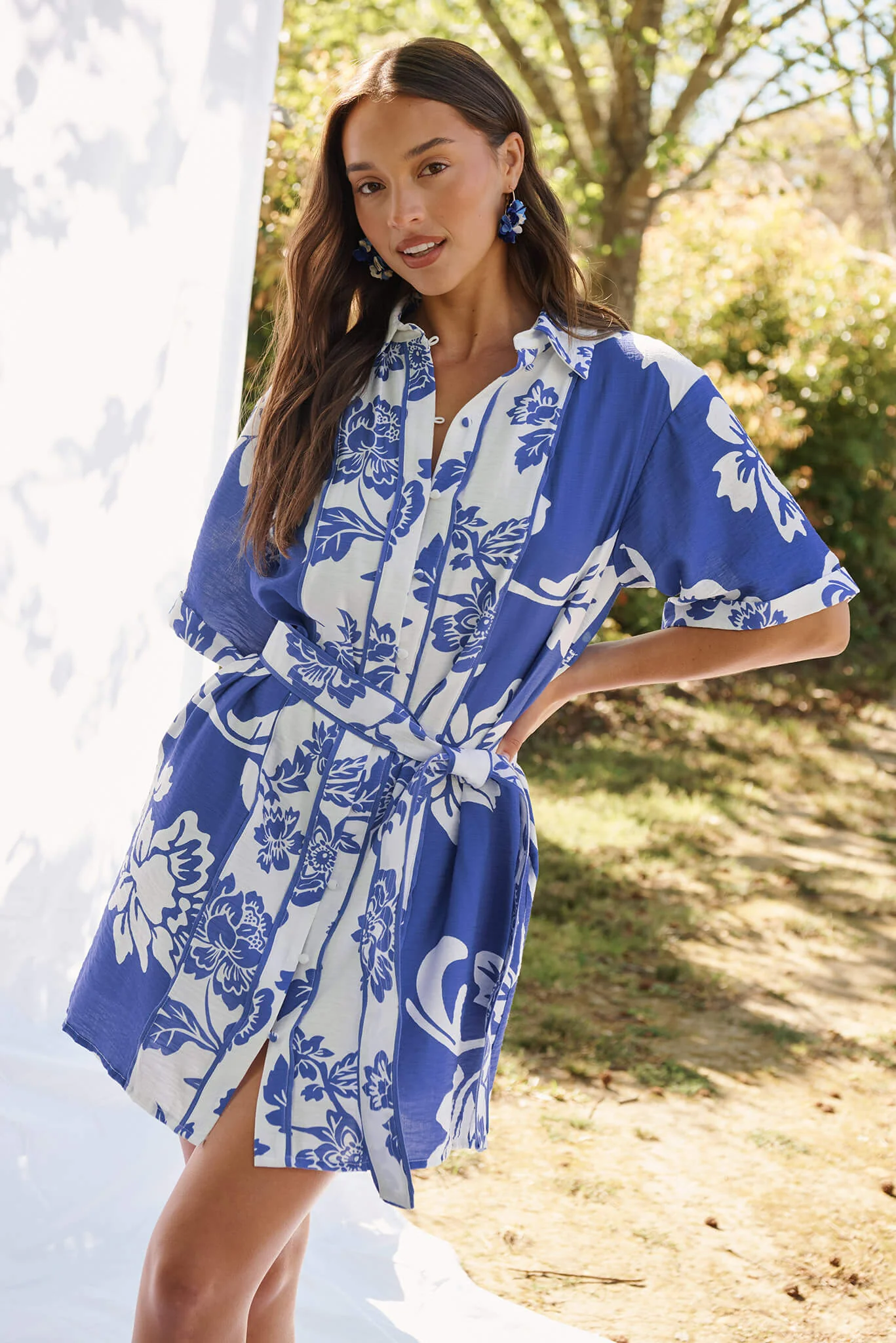 Spirit Shirt Dress In Blue With White Floral Print - Image 3