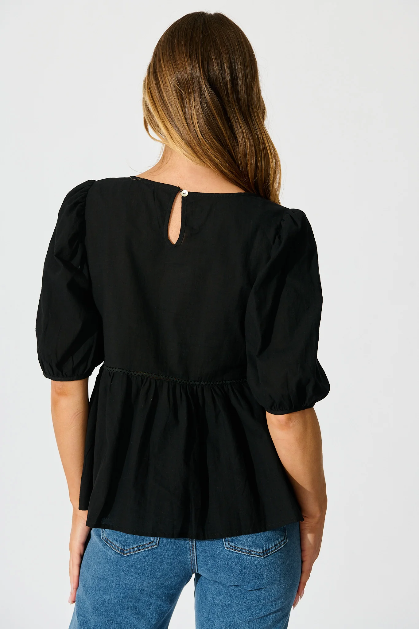 Stacy Top in Black Cotton Linen - Image 3