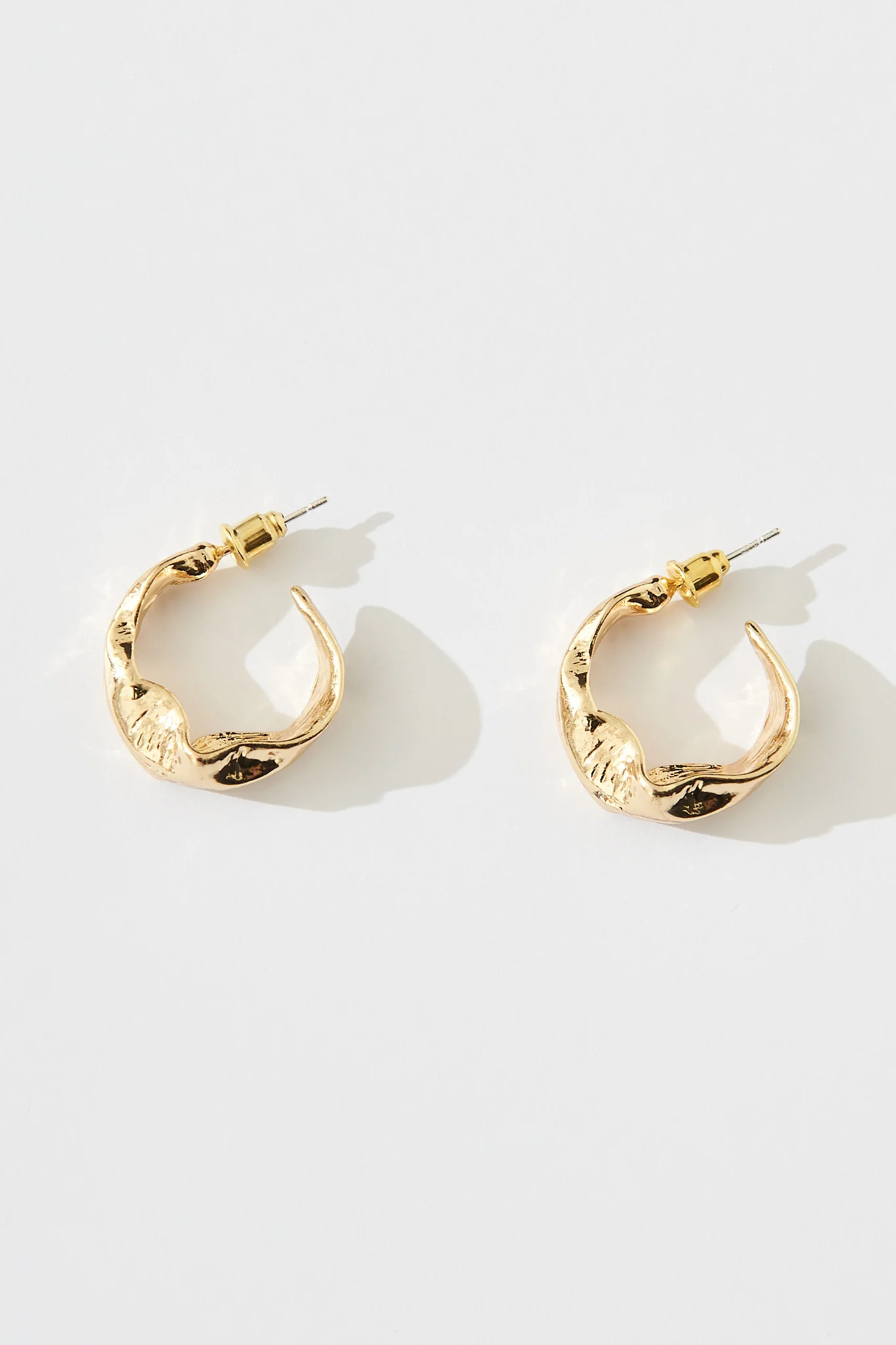 Stare Hoop Earrings In Gold
