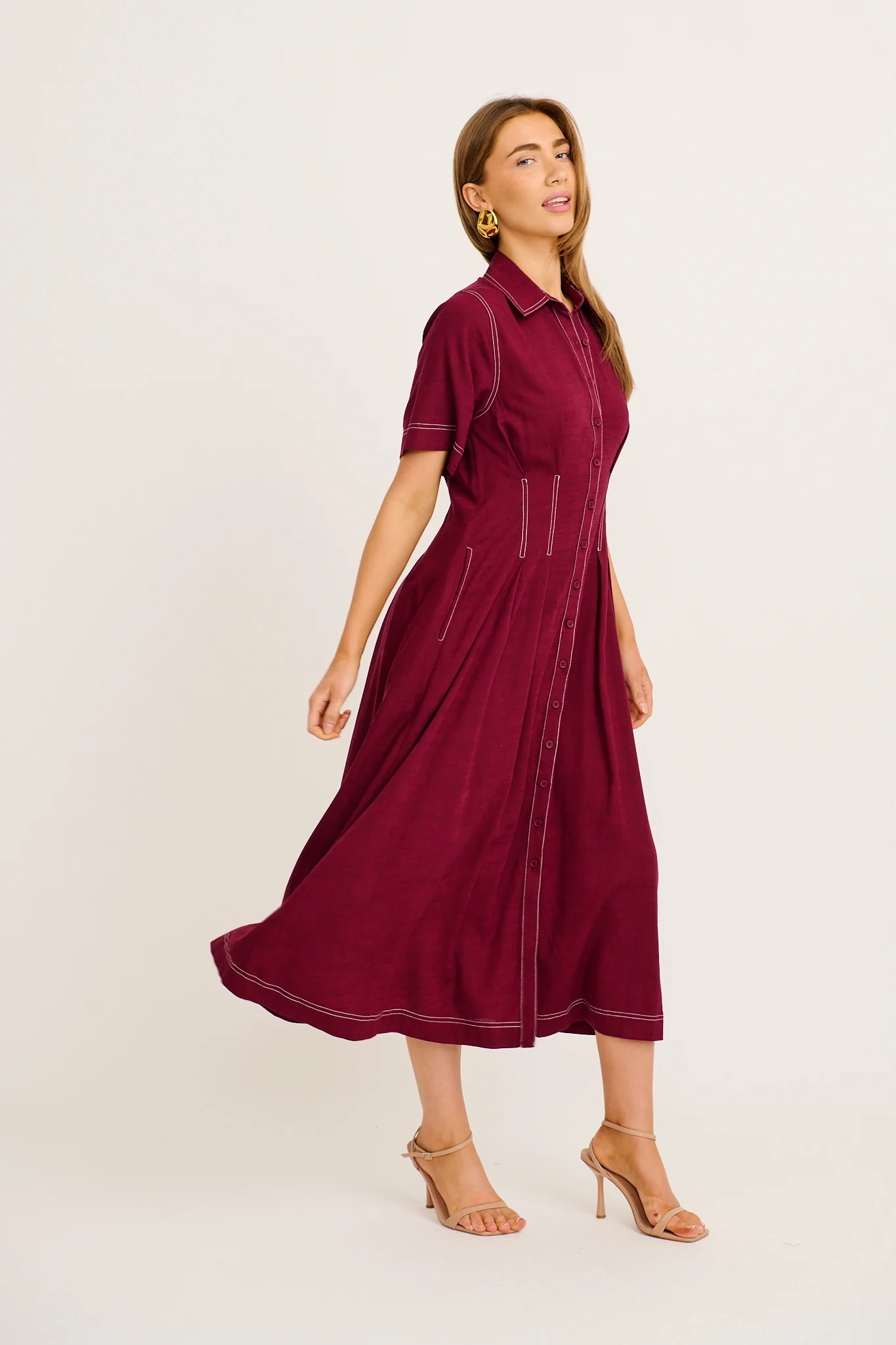 Stylish Structure Midi Shirt Dress in Wine Linen Blend - Image 3