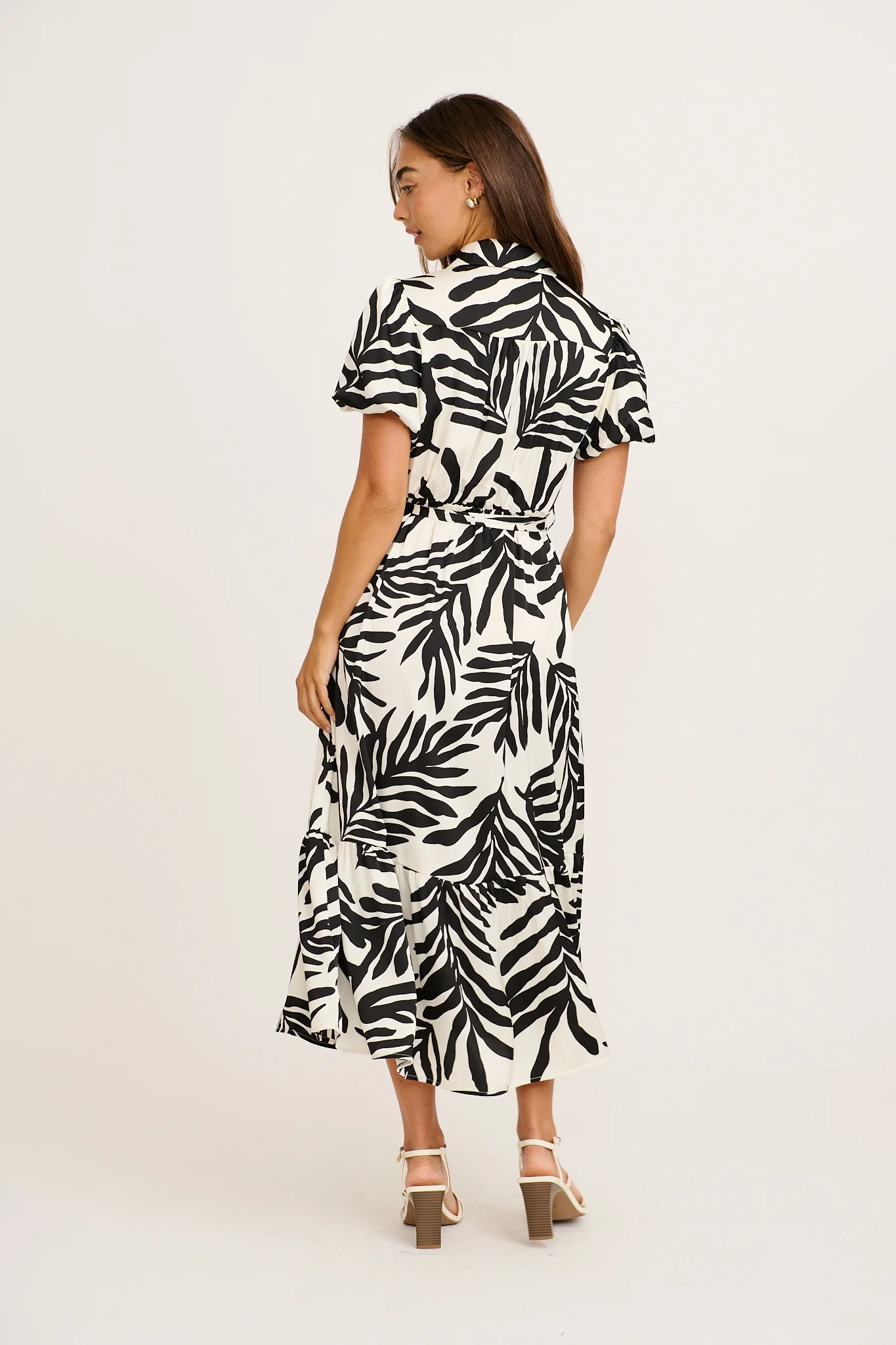 Stylish World Maxi Shirt Dress in Black and White Satin - Image 4