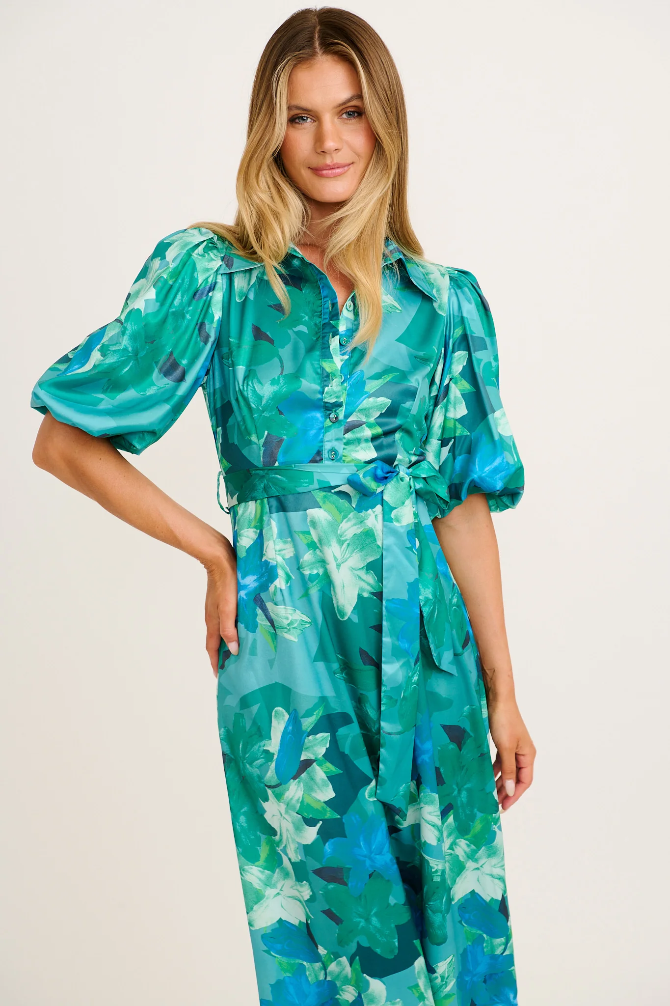 Sunia Midi Shirt Dress in Emerald Floral Satin - Image 2