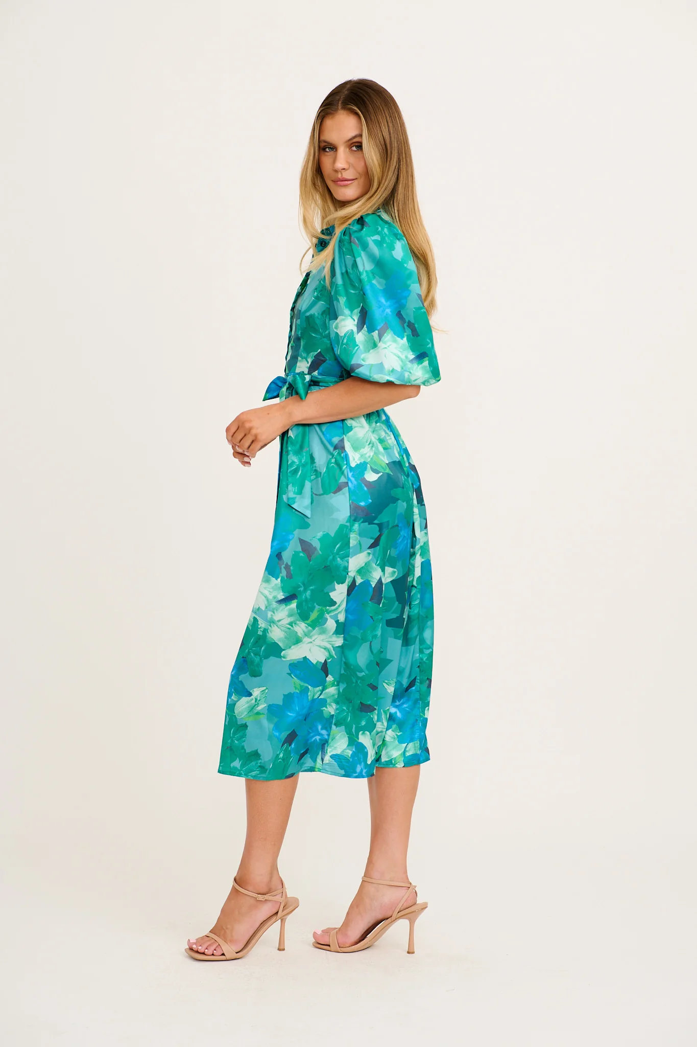 Sunia Midi Shirt Dress in Emerald Floral Satin - Image 3