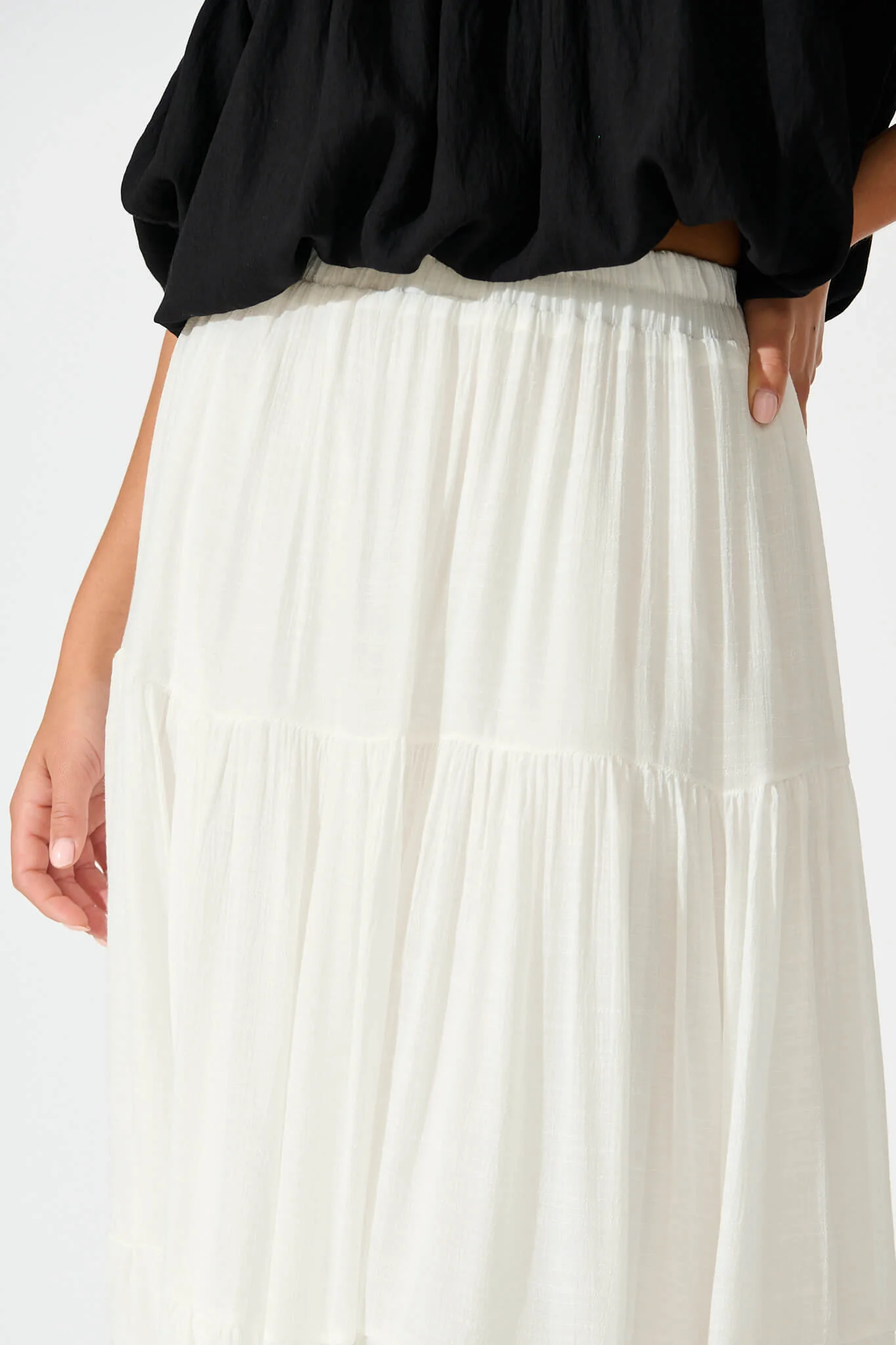 Sylvestra Maxi Skirt in White Cotton Blend - Image 8