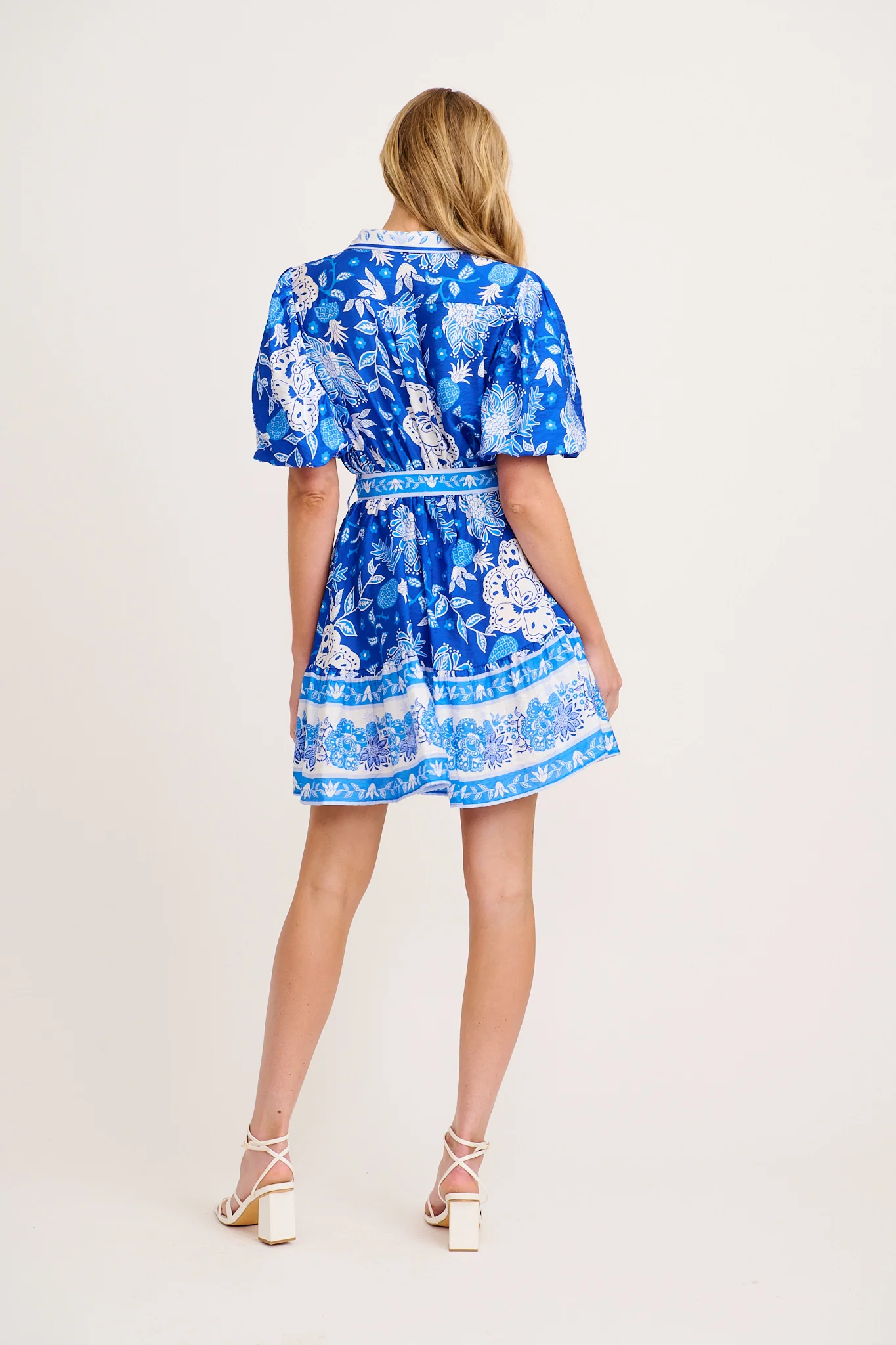 Tainy Shirt Dress in Blue with White Floral Linen Blend - Image 4