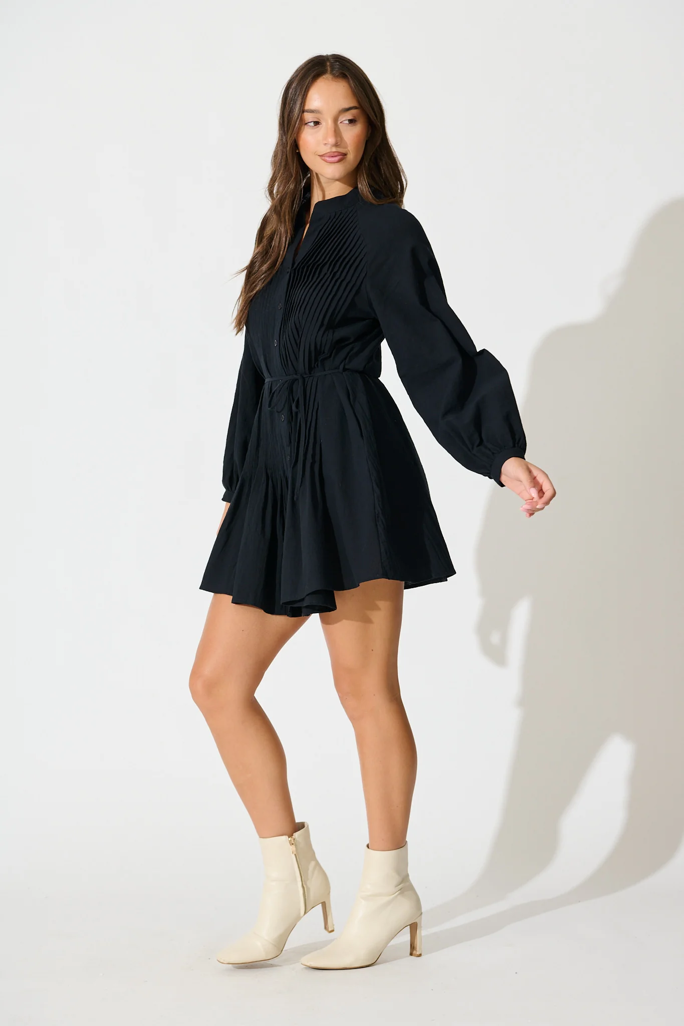 Tallulah Dress in Ink Linen Cotton Blend - Image 3