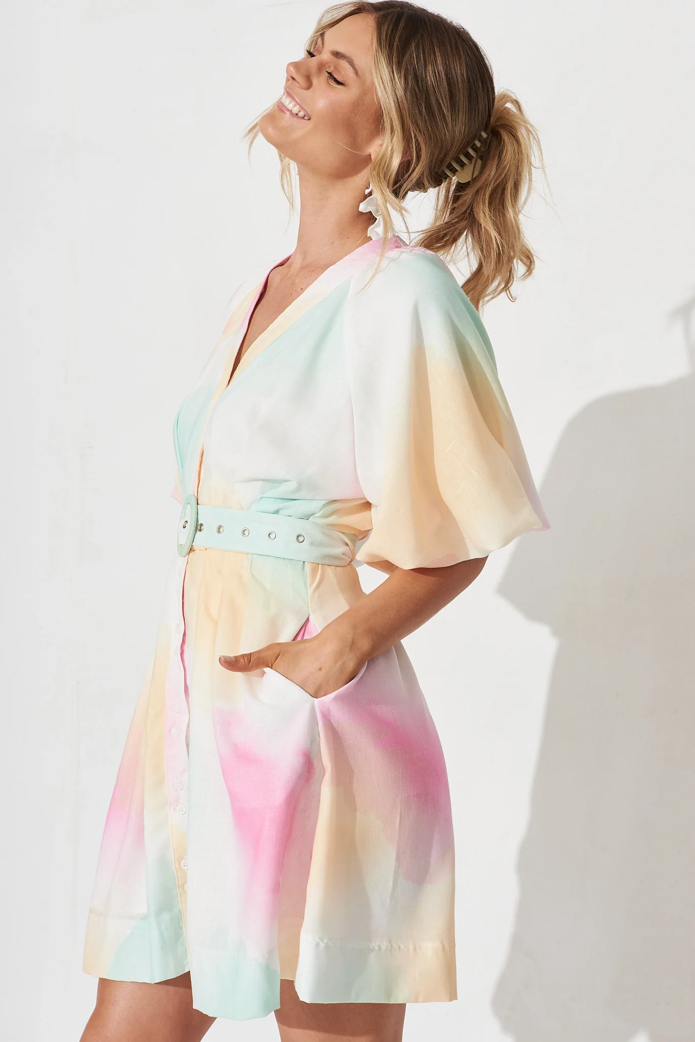 Teagan Dress In White With Multi Watercolour Linen Blend - Image 5