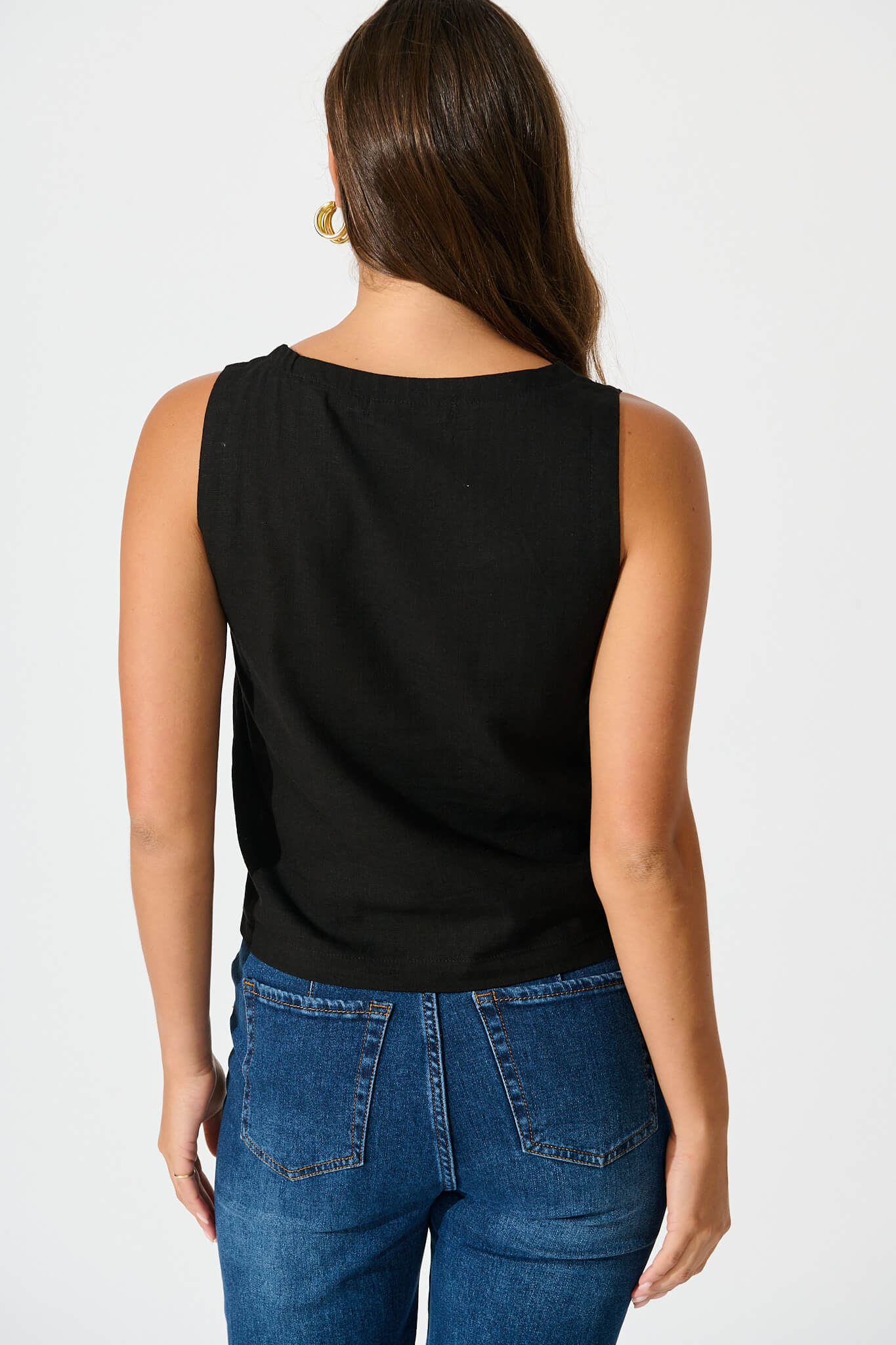 Tiami Cami Top In Black Linen Blend - Image 3