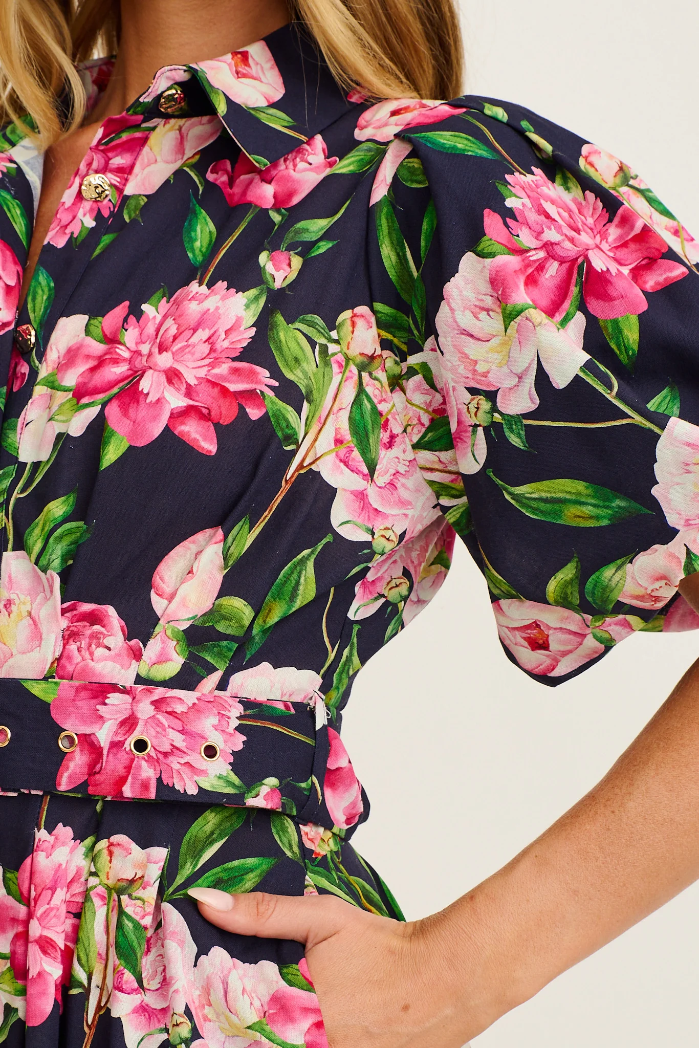 Tranquil Harmony Shirt Midi Dress in Navy with Blush Floral Cotton - Image 5