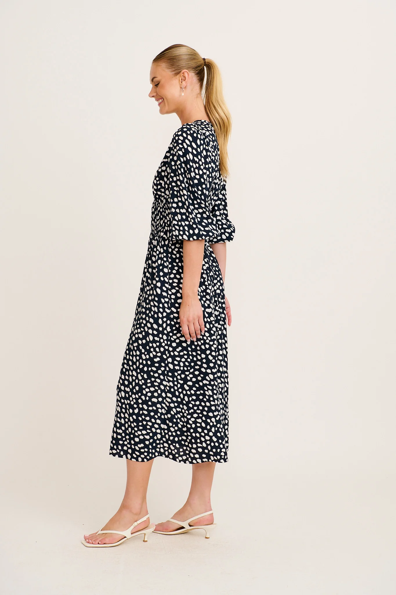 Trend Setter Midi Dress in Navy with White Speckle - Image 3