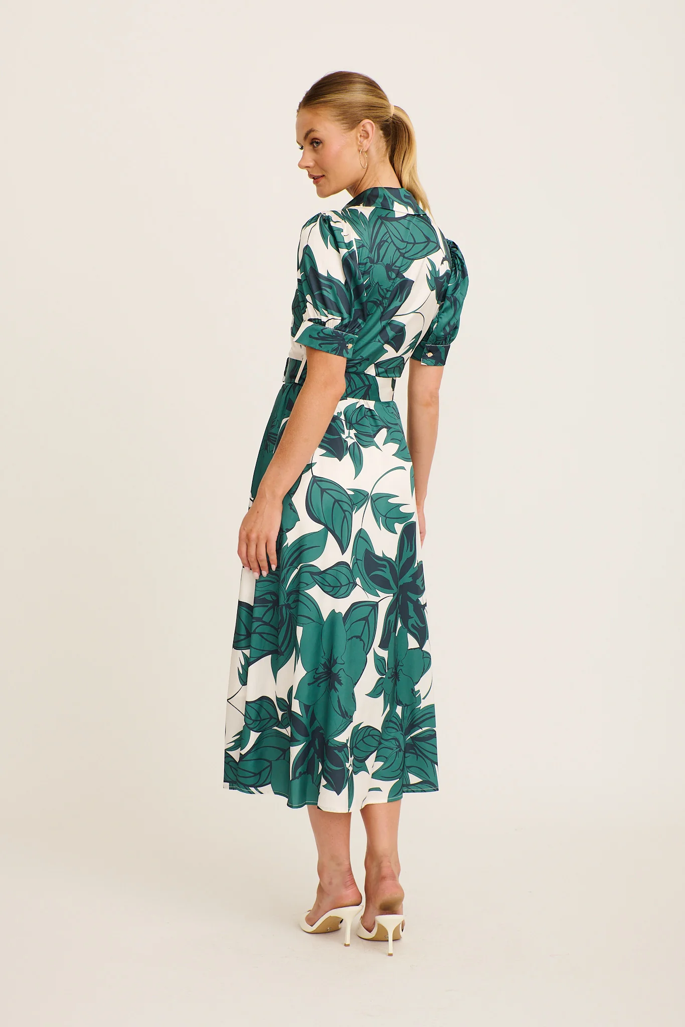 Trinity Maxi Shirt Dress in Emerald Floral Satin - Image 5