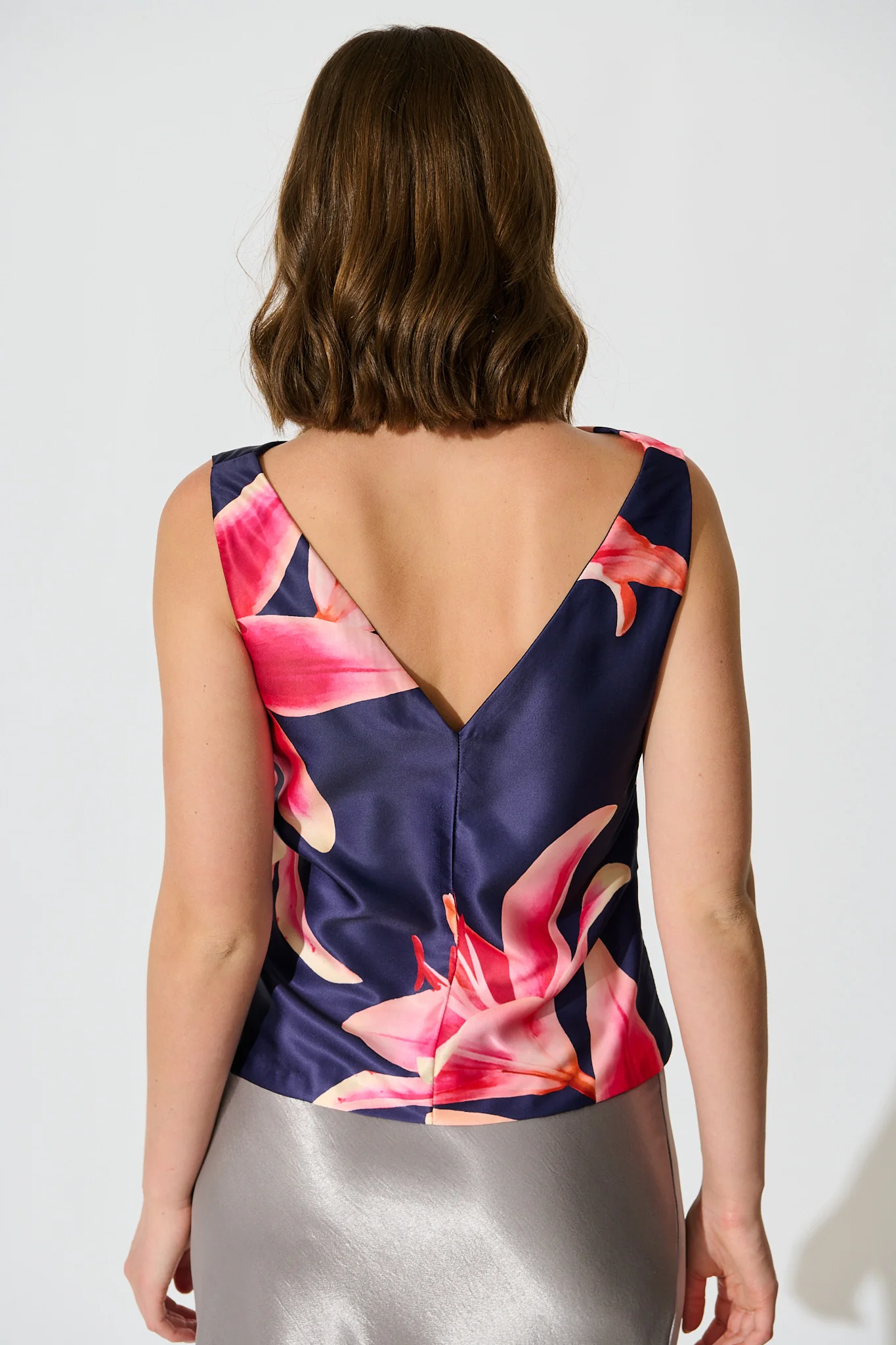 Tropic Skies Top in Navy Floral Satin - Image 7