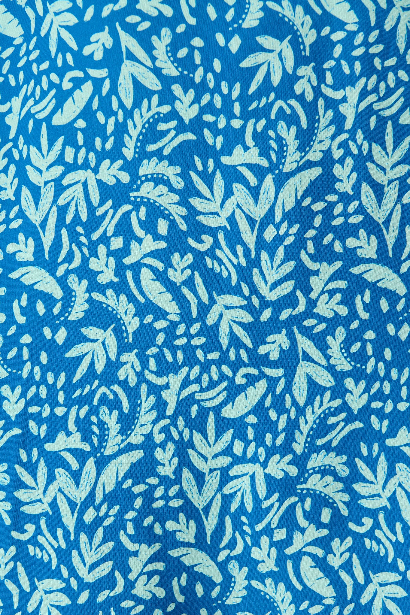 Umina Shift Dress In Blue Leaf Border Print - Image 6