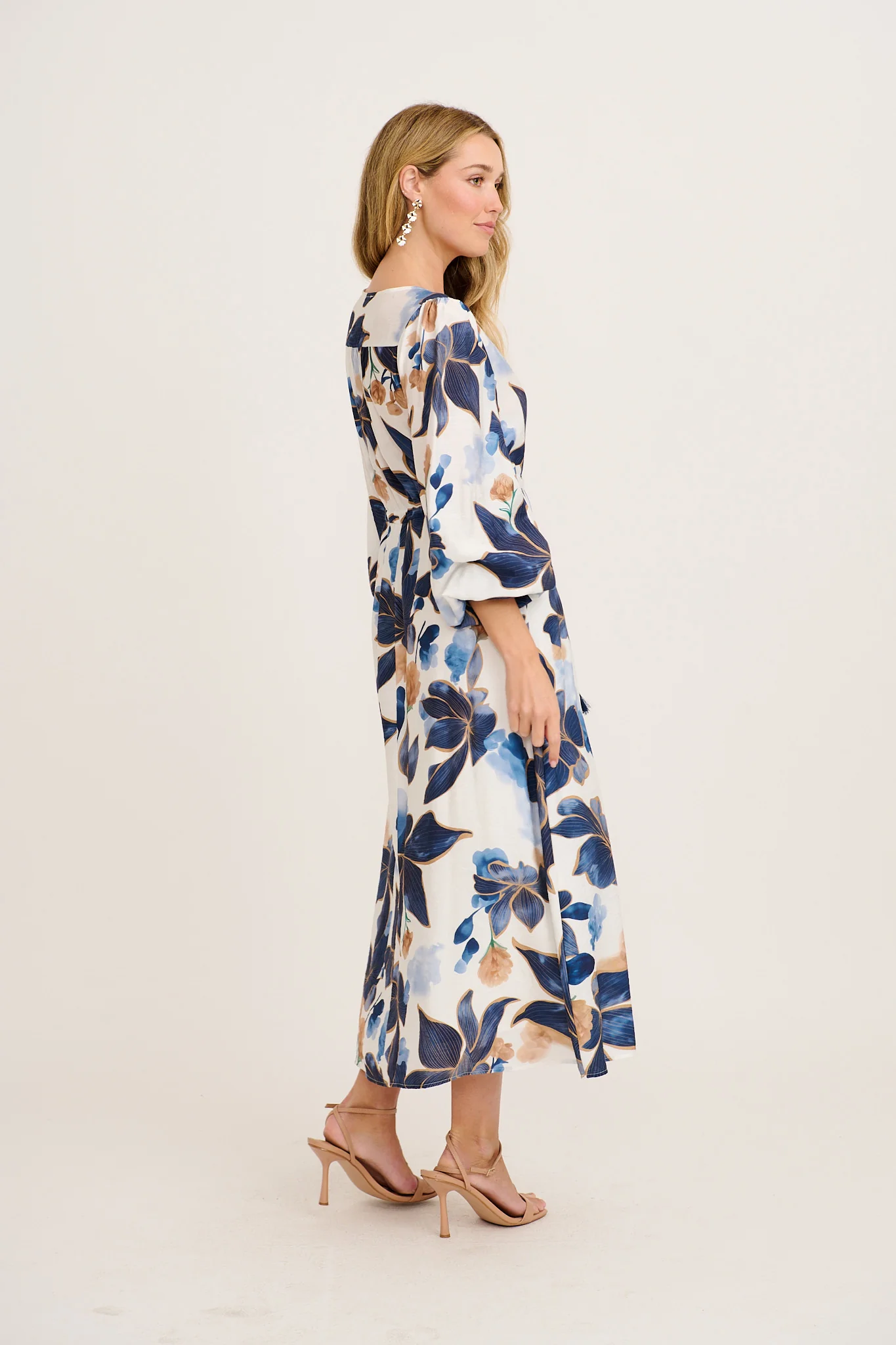 Vallora Maxi Dress in White with Navy Floral - Image 3