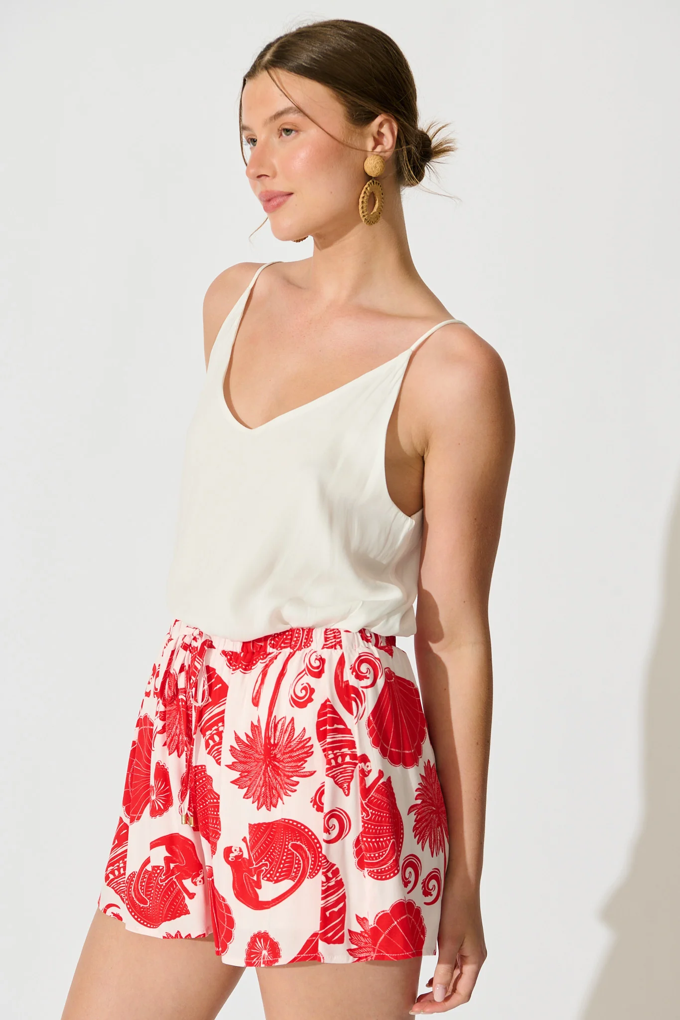 Vayda Short in Off White with Red Shell Print - Image 2