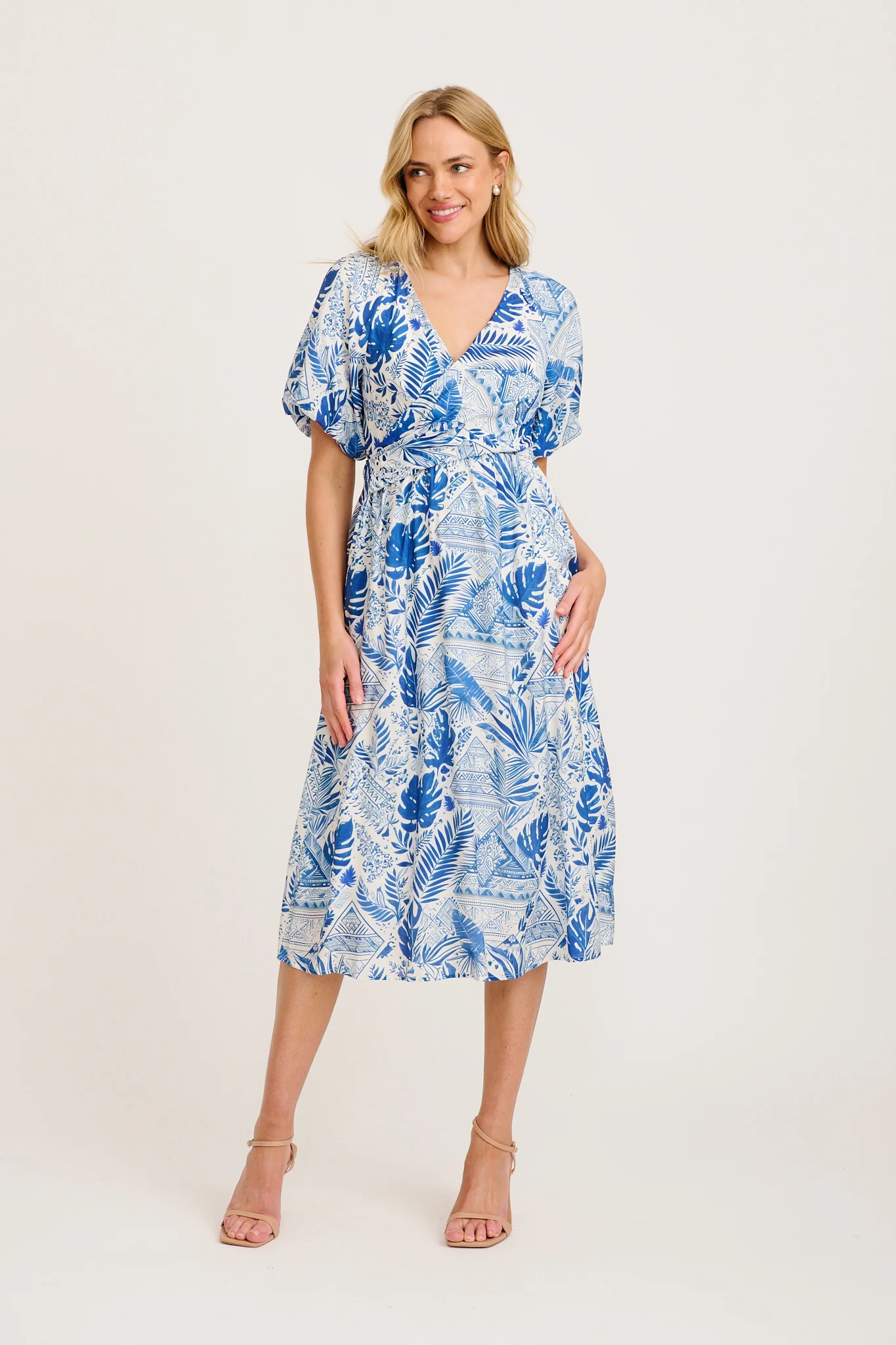 Vestia Midi Dress in Blue Leaf Print