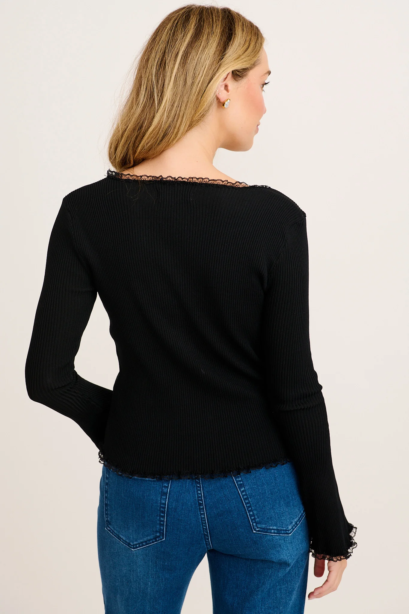 Vivid Style Knit in Black Wool Blend - Image 3