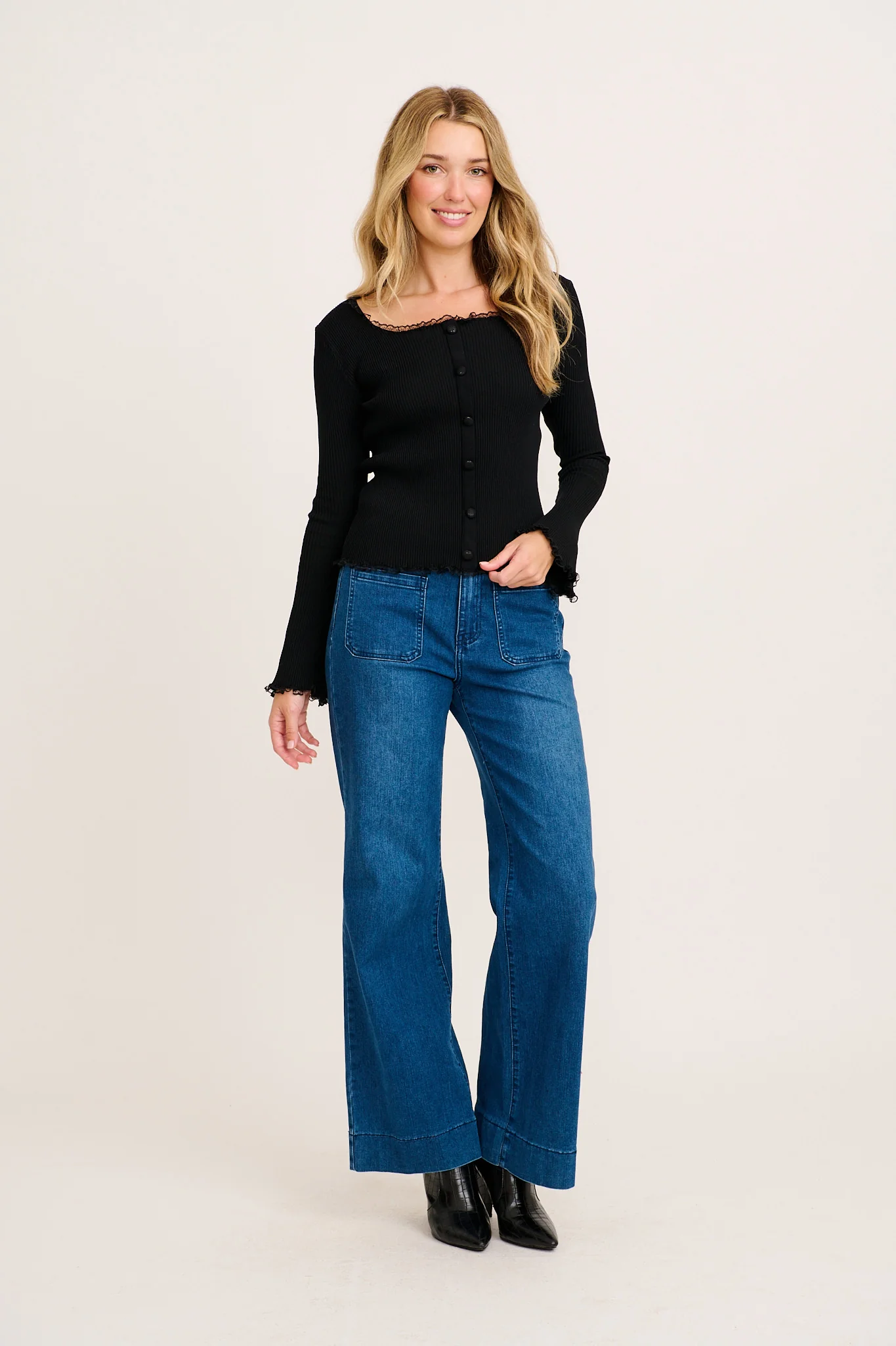 Vivid Style Knit in Black Wool Blend - Image 4