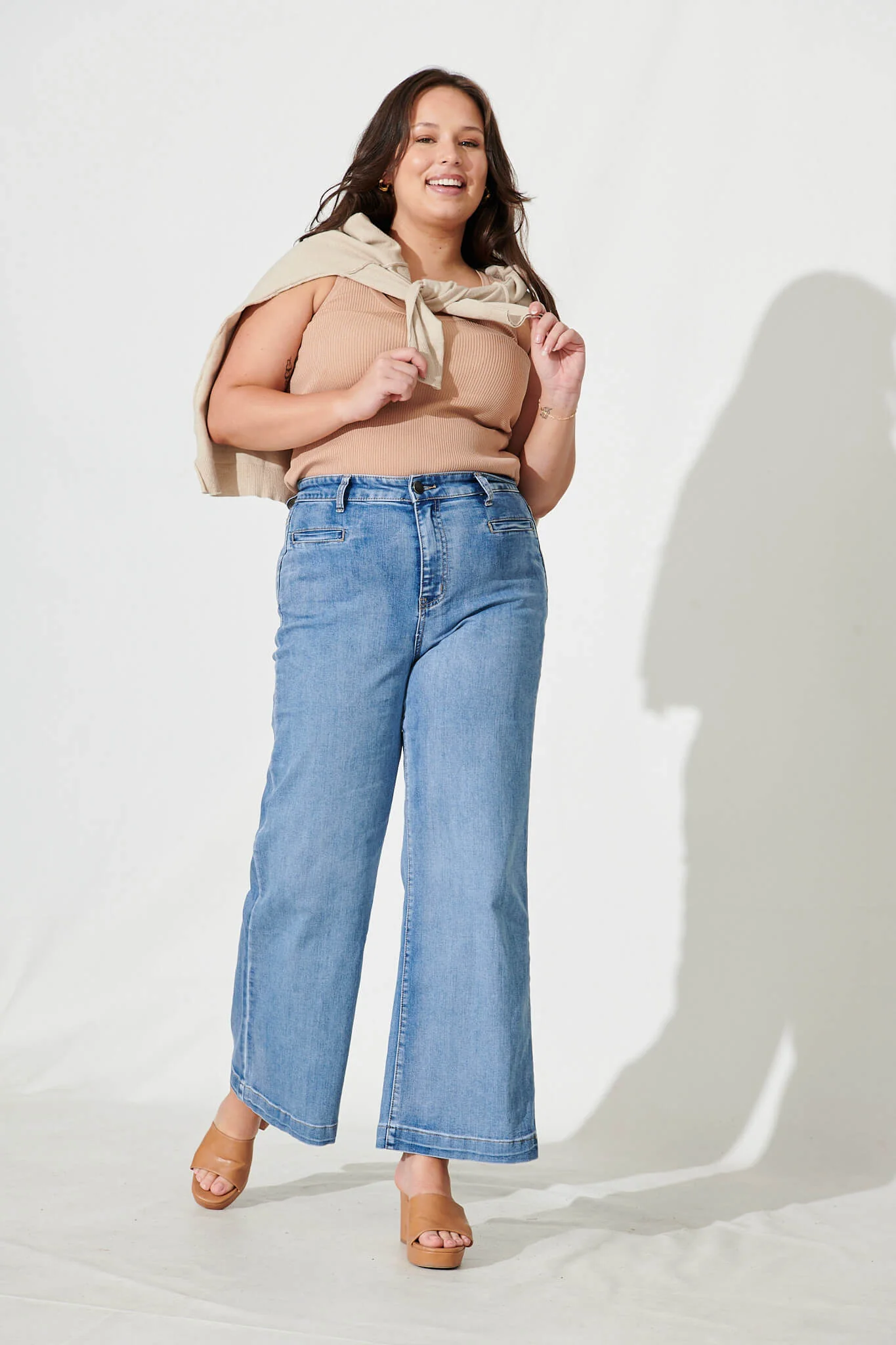 Waverley High Rise Wide Leg Jean In Light Blue Denim - Image 7