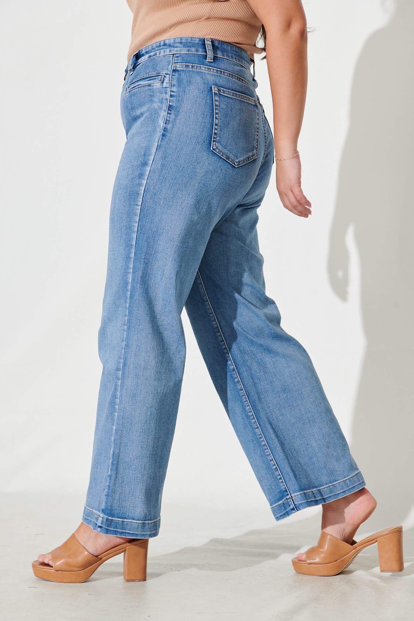 Waverley High Rise Wide Leg Jean In Light Blue Denim - Image 8