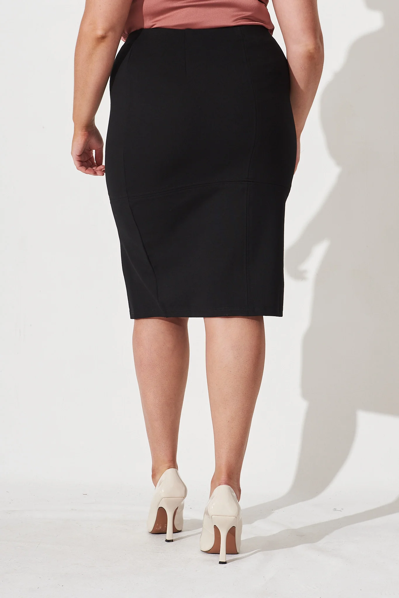 Workflow Stretch Pencil Skirt In Black - Image 9
