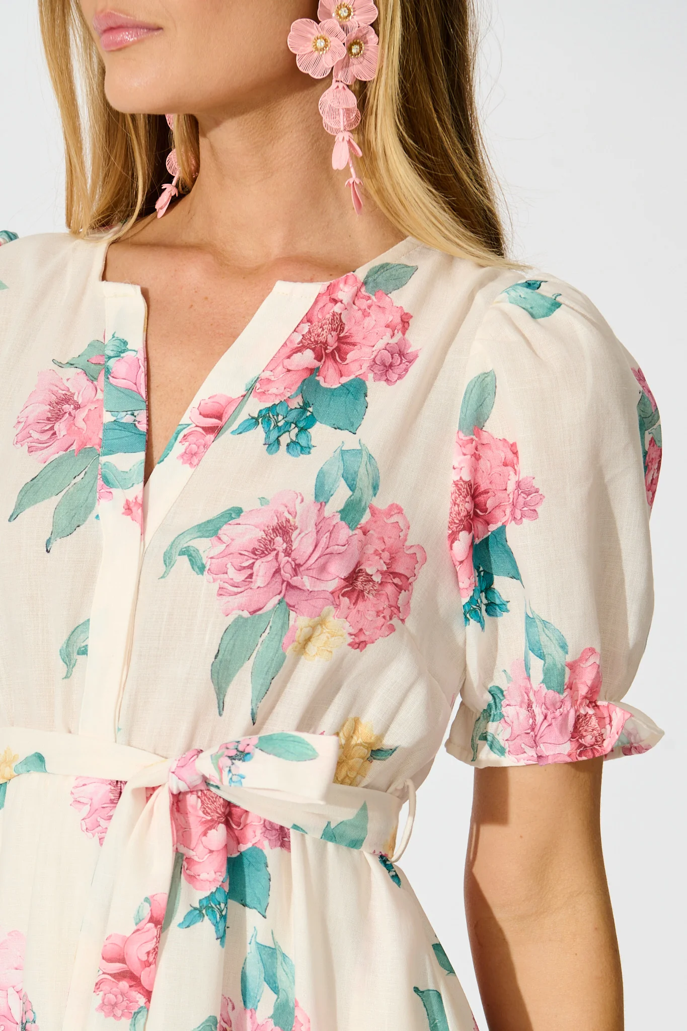 Zenayah Dress in Cream with Blush Floral Linen Blend - Image 5