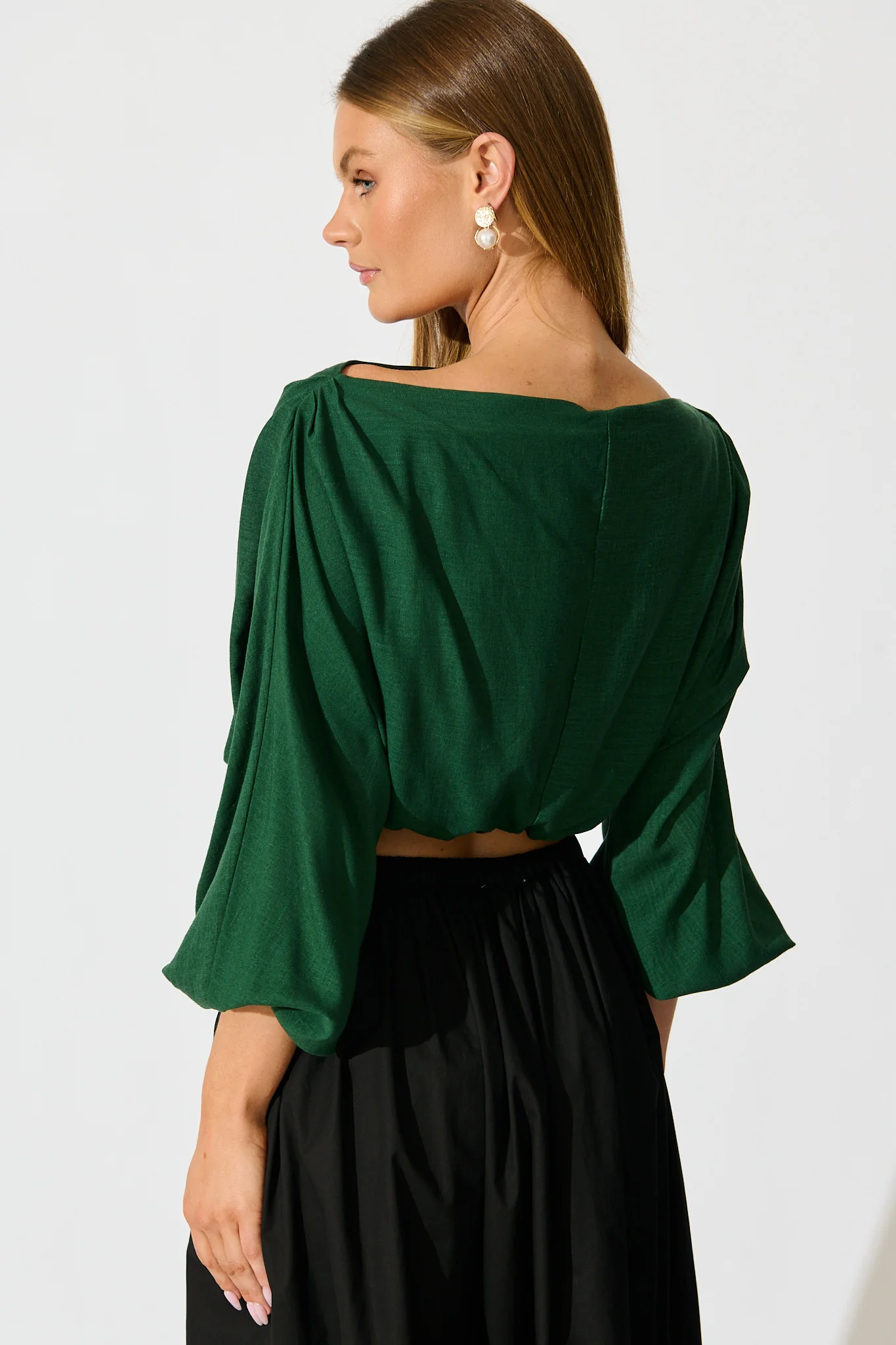 Zita Off Shoulder Top in Emerald Cotton Linen - Image 3