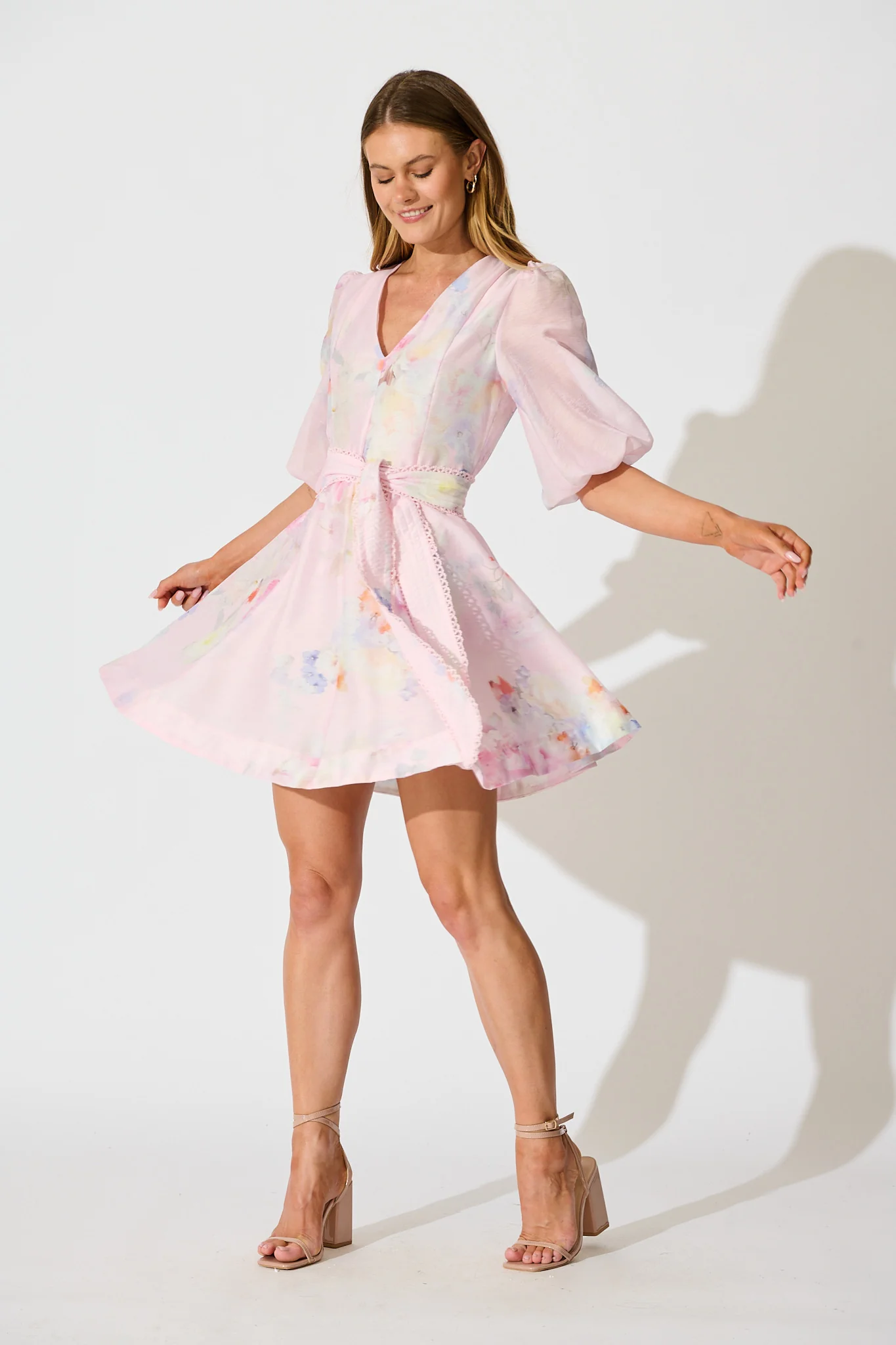 Zoeva Dress in Light Pink Floral